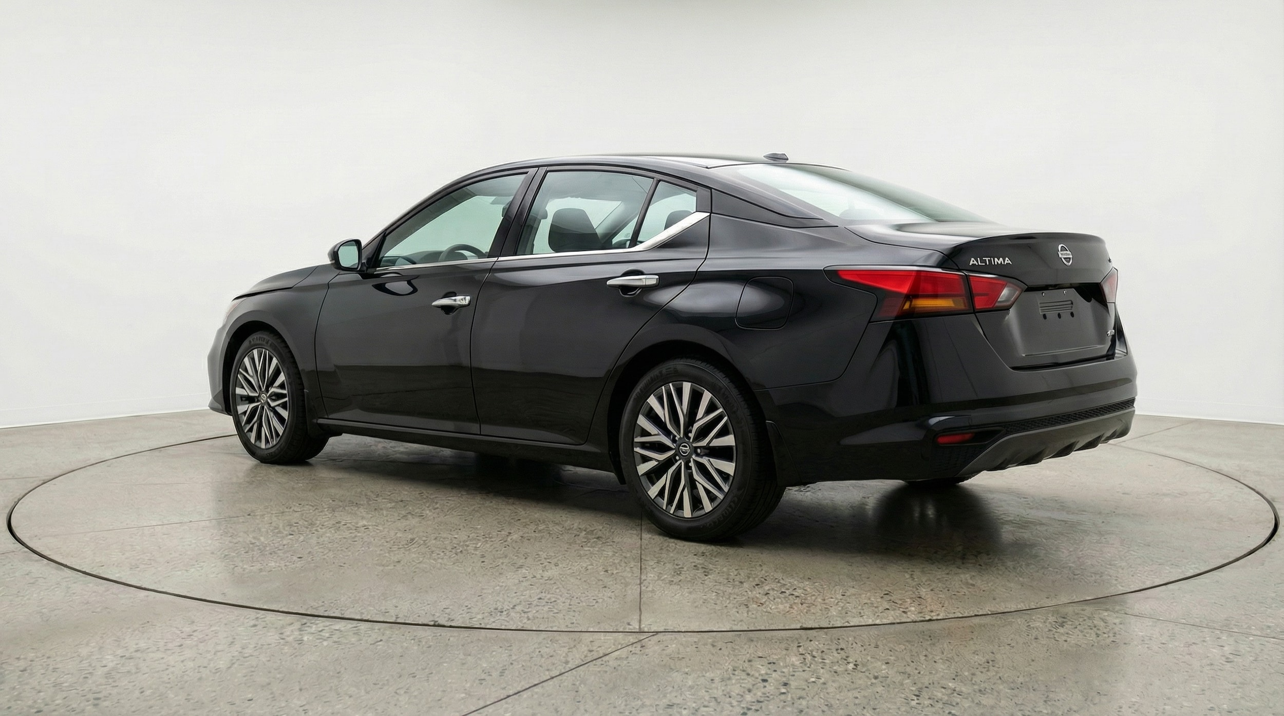 Thumbnail: 2025 Nissan Altima - 5