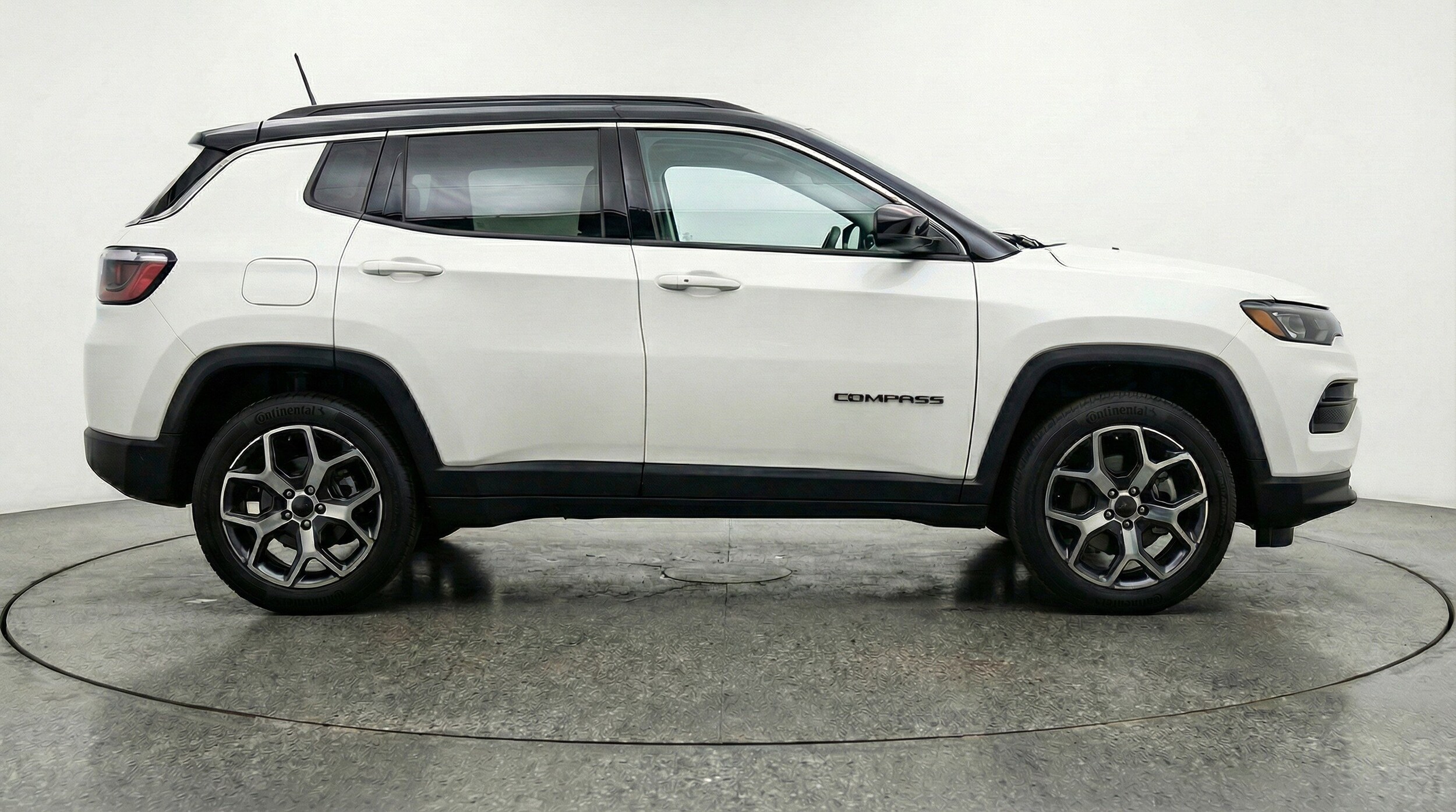 Thumbnail: 2025 Jeep Compass - 11