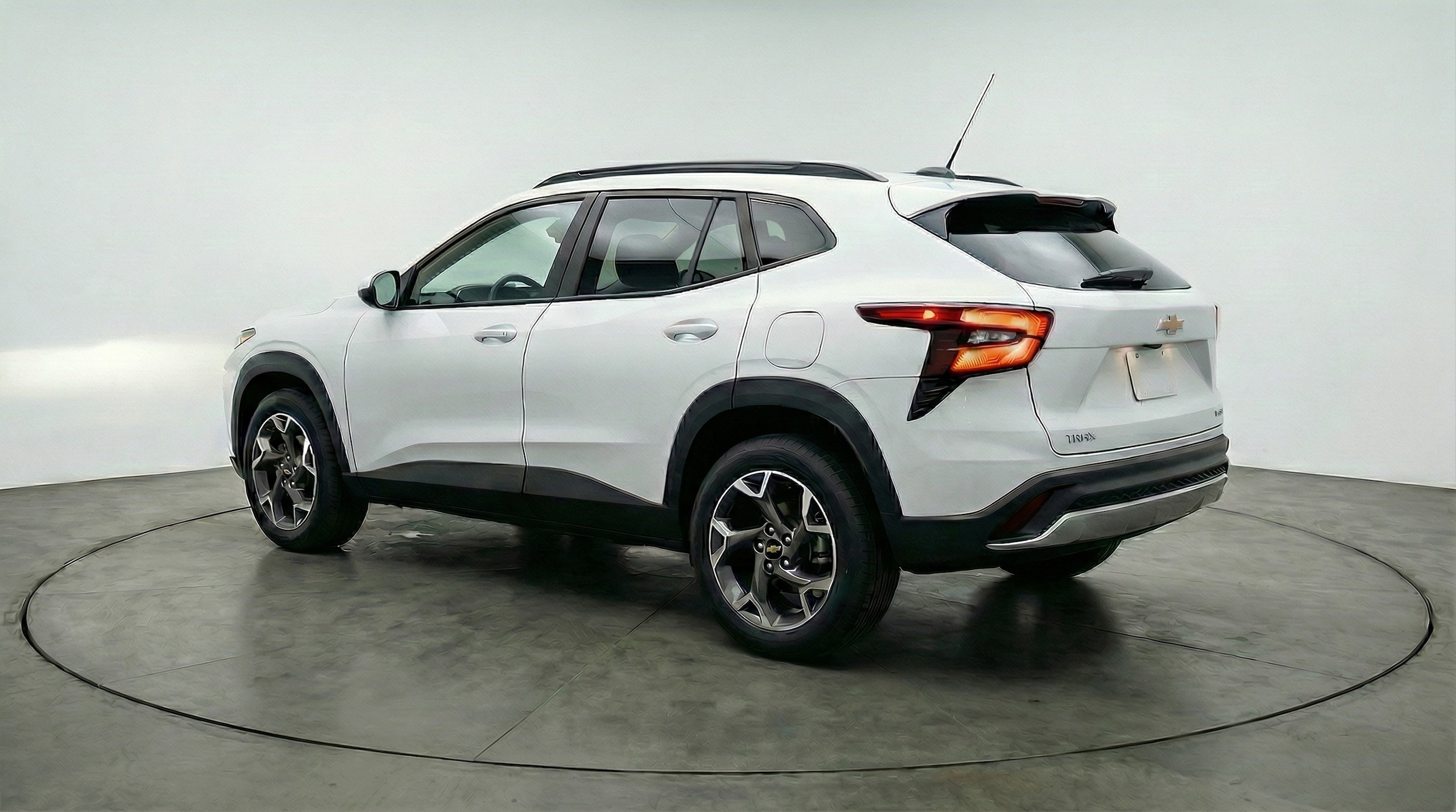 Thumbnail: 2025 Chevrolet Trax - 5