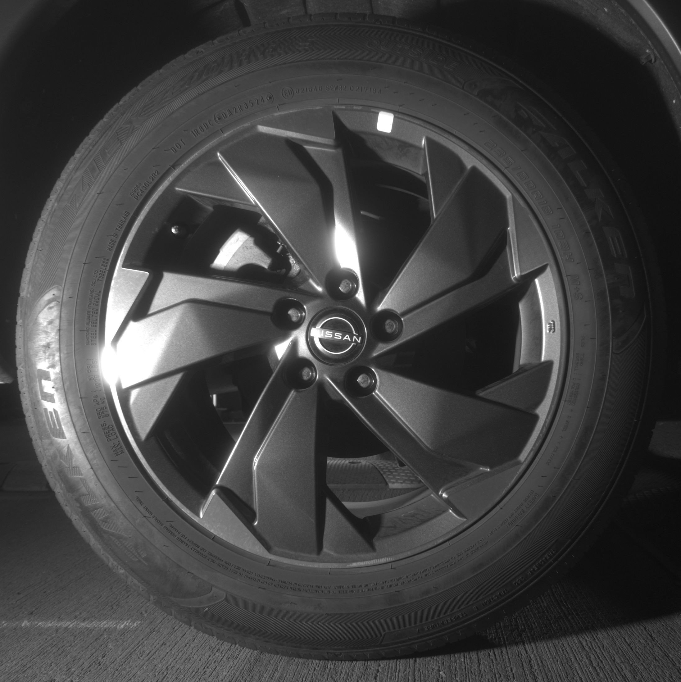 Thumbnail: 2025 Nissan Rogue - 15