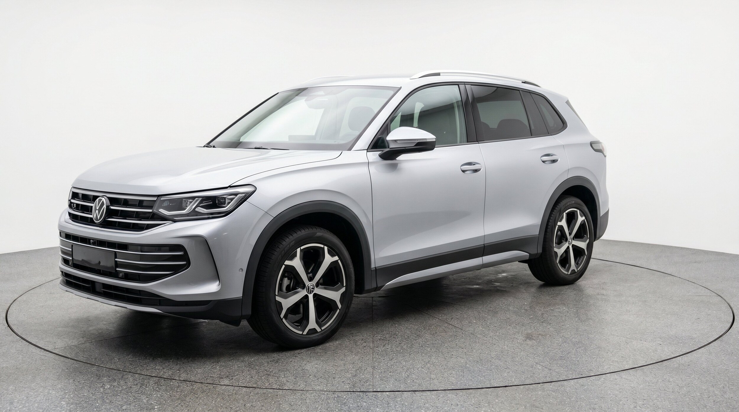 Thumbnail: 2026 Volkswagen Tiguan - 3