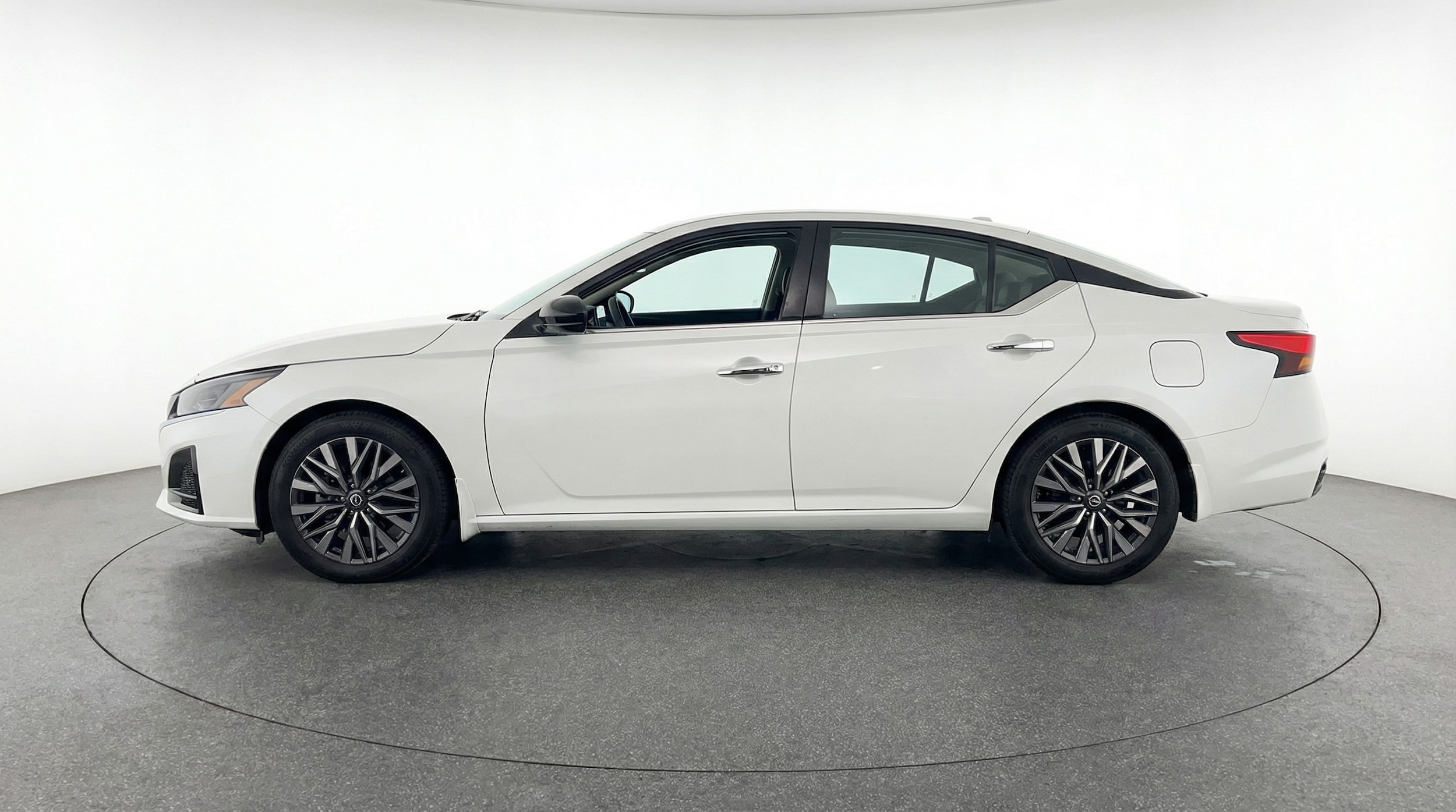 Thumbnail: 2025 Nissan Altima - 4