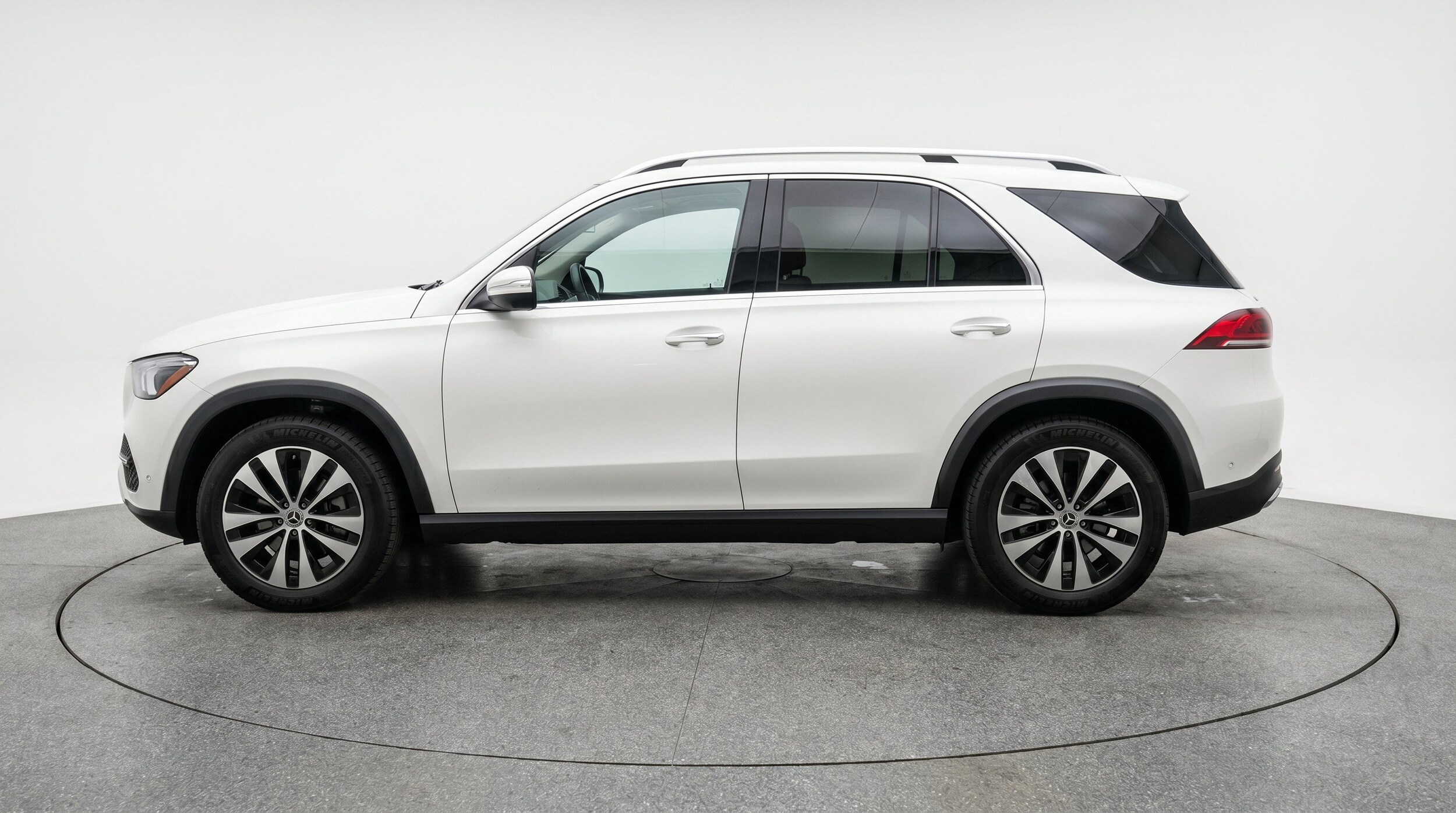 Thumbnail: 2026 Mercedes-Benz GLE - 5