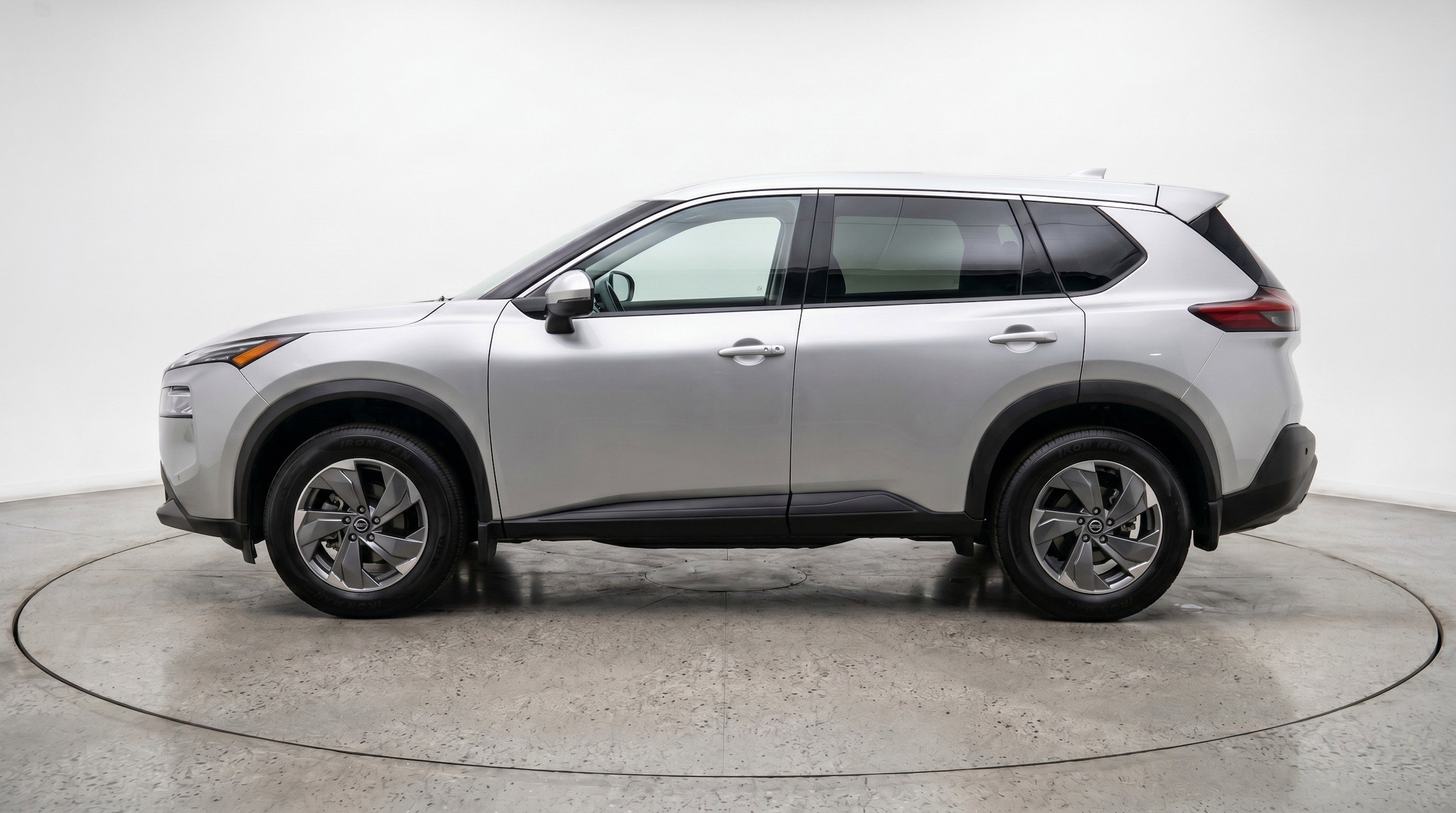 Thumbnail: 2025 Nissan Rogue - 5