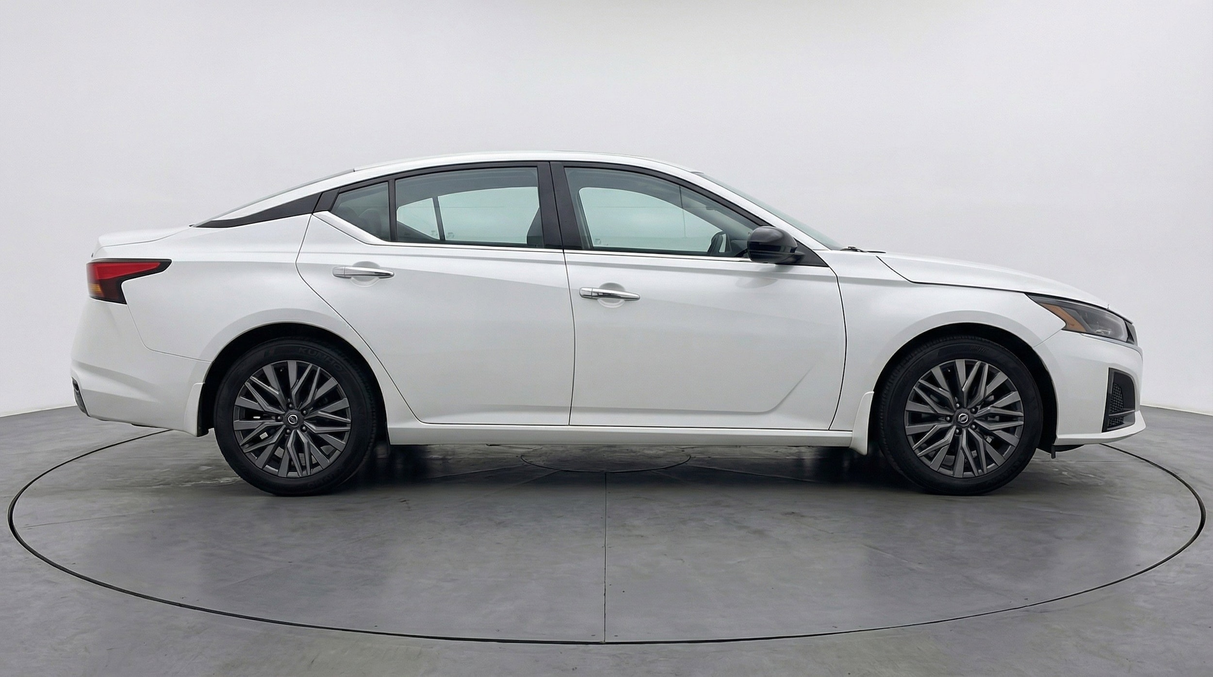 Thumbnail: 2025 Nissan Altima - 11