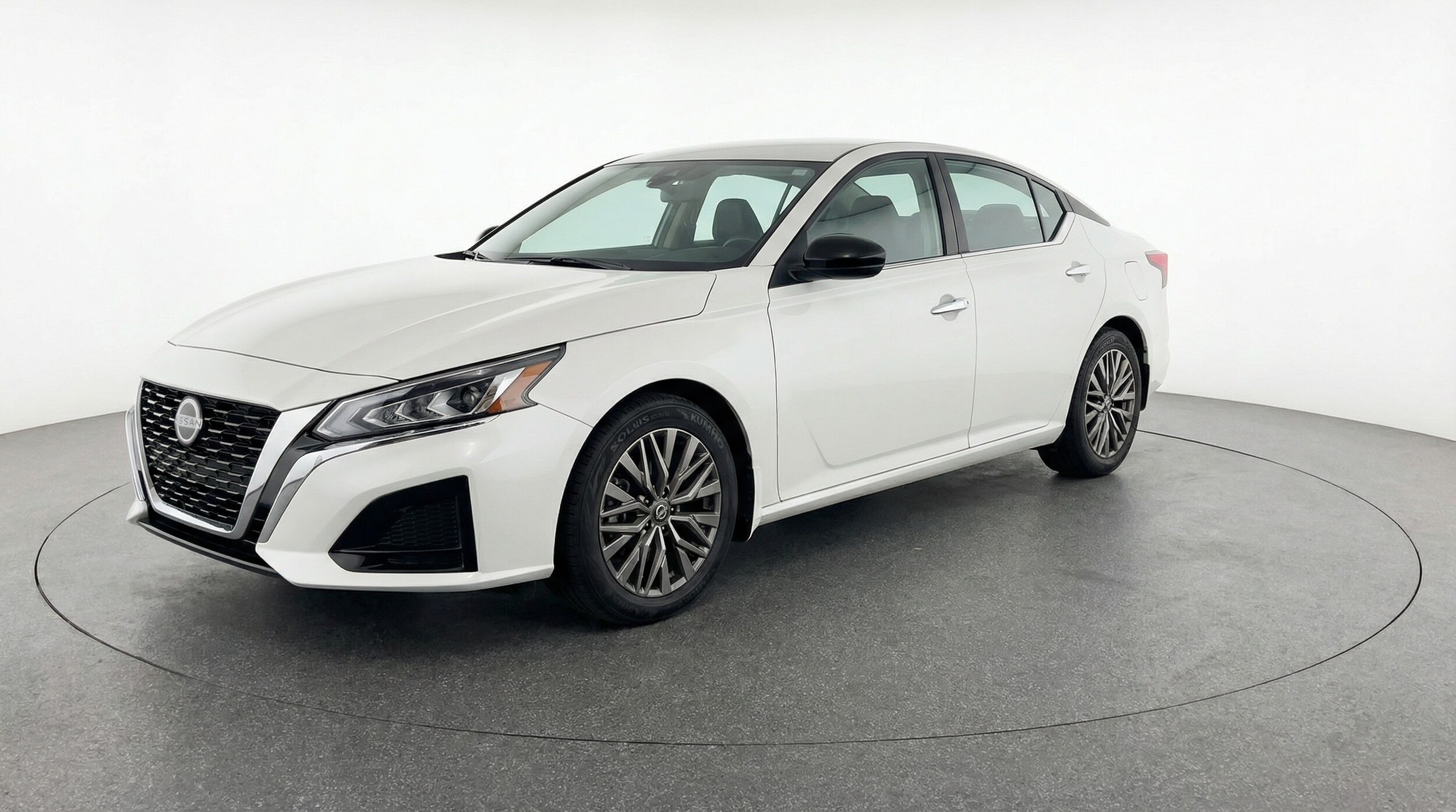 Thumbnail: 2025 Nissan Altima - 3