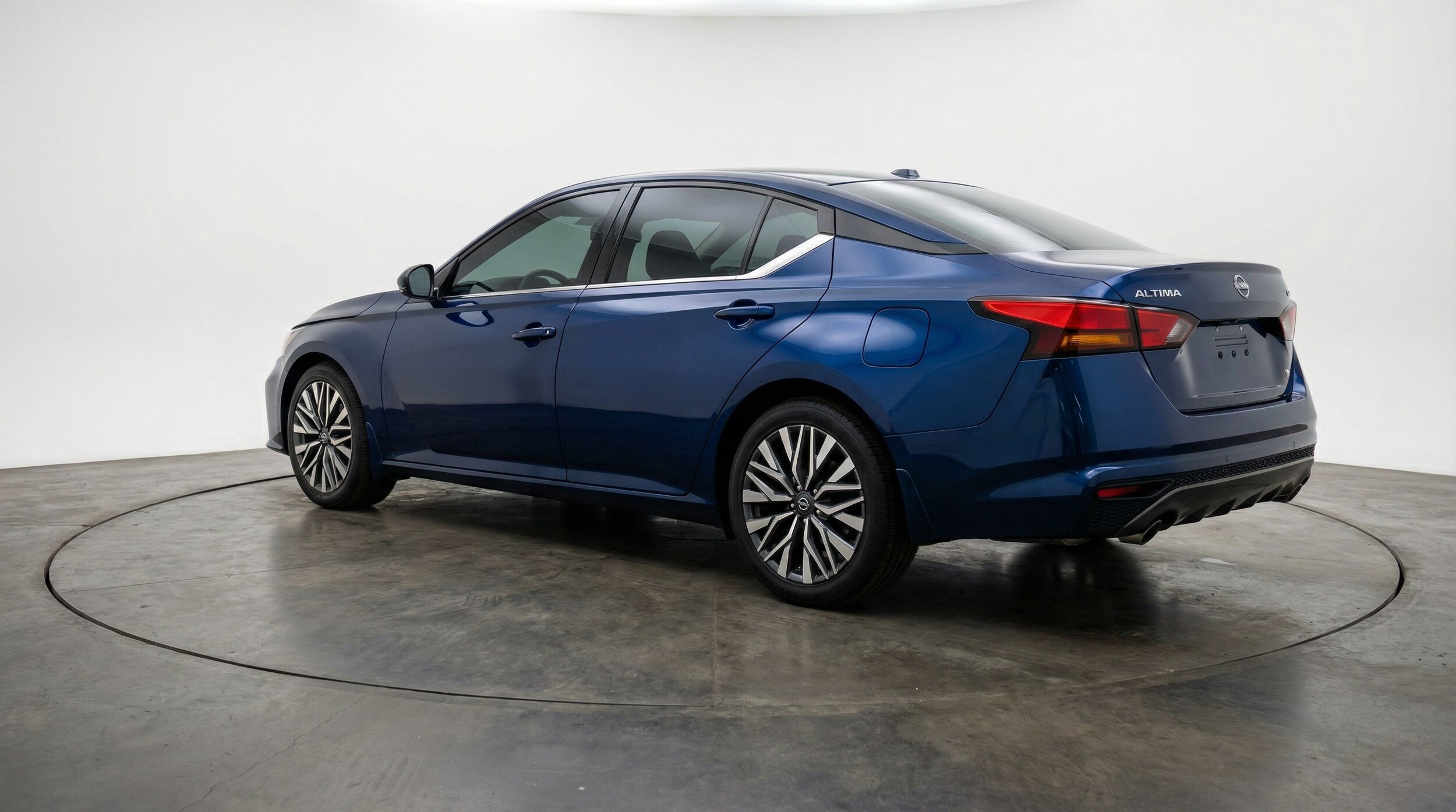 Thumbnail: 2025 Nissan Altima - 5