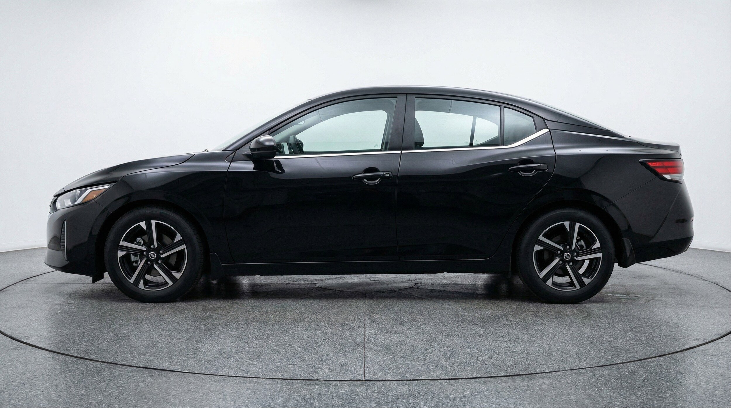 Thumbnail: 2025 Nissan Sentra - 5