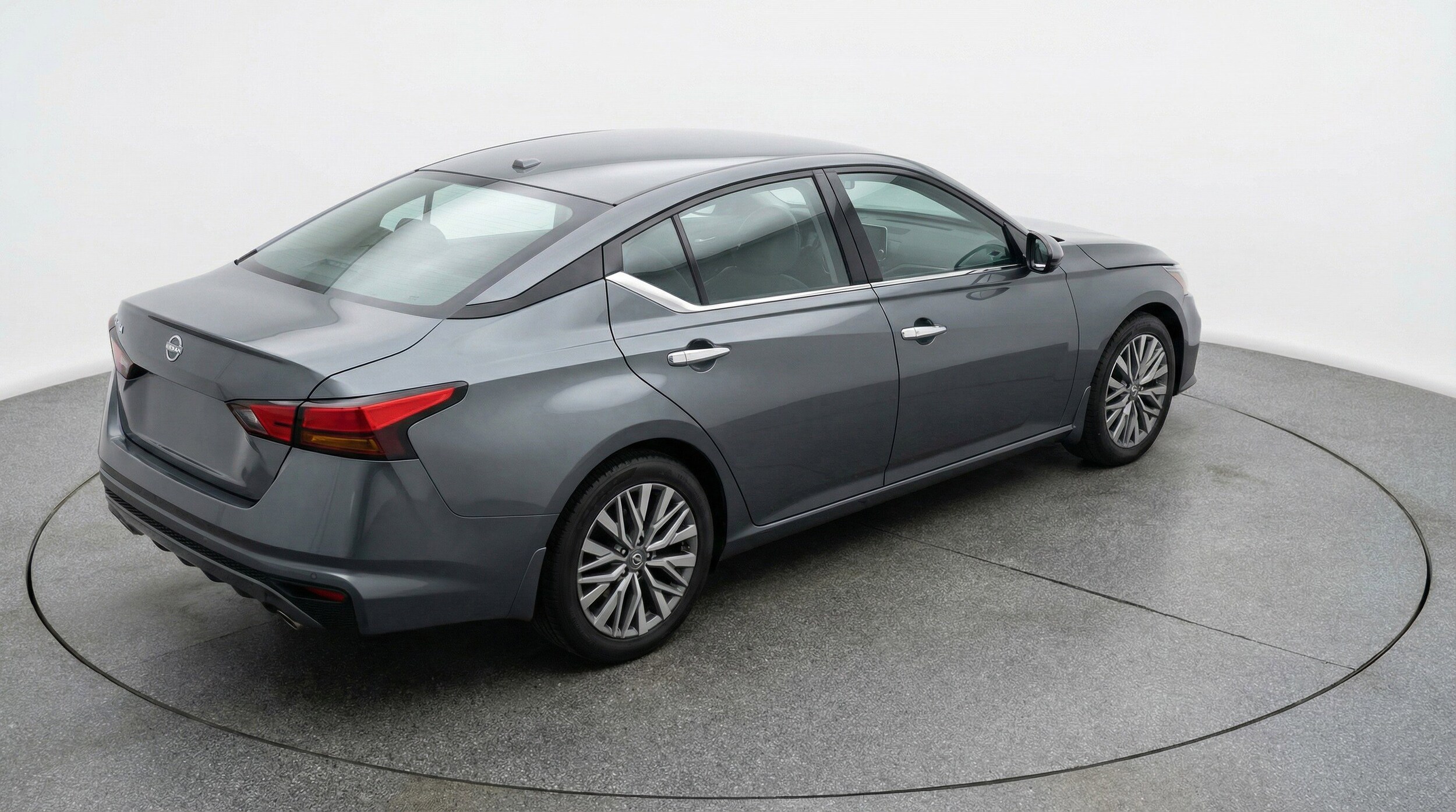 Thumbnail: 2025 Nissan Altima - 9
