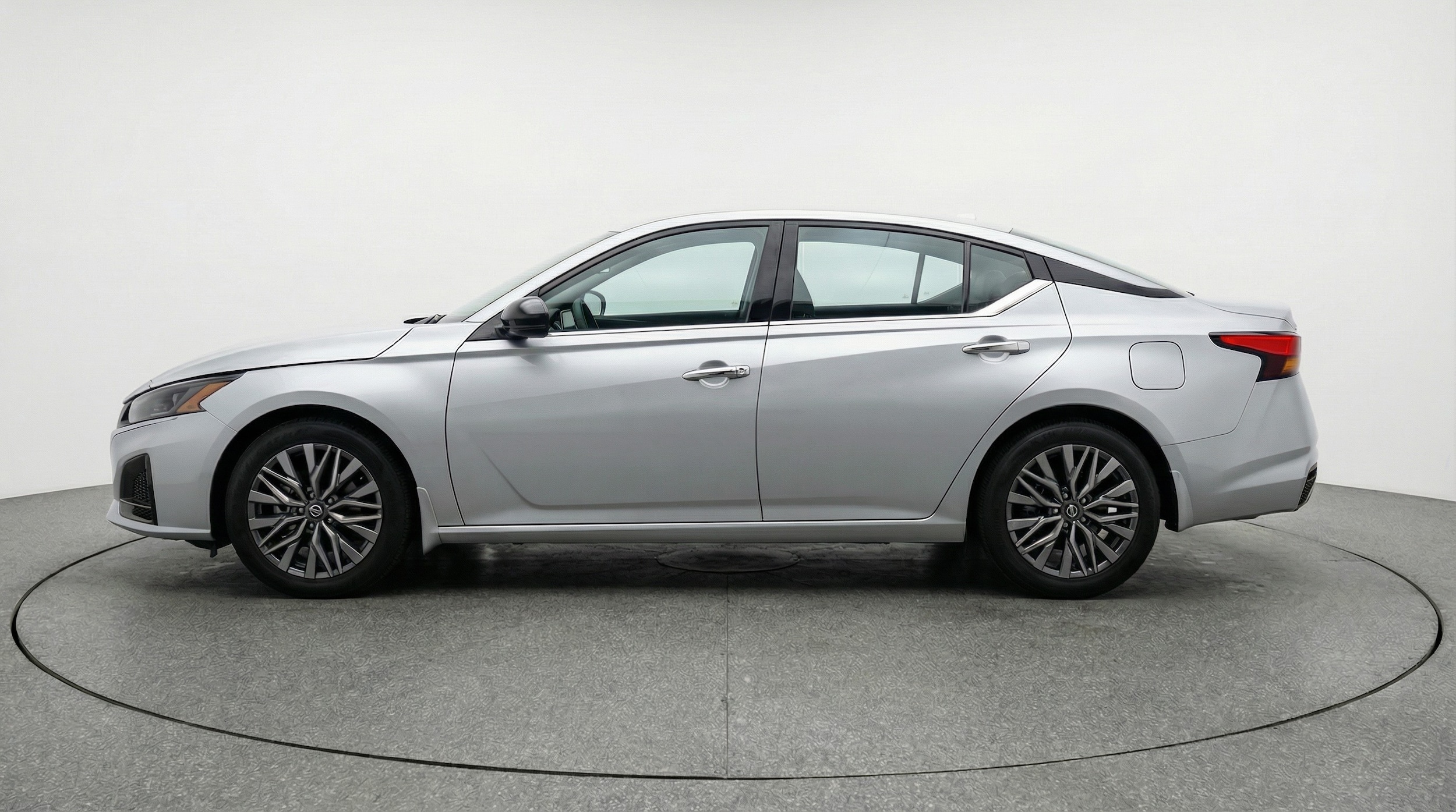 Thumbnail: 2025 Nissan Altima - 4