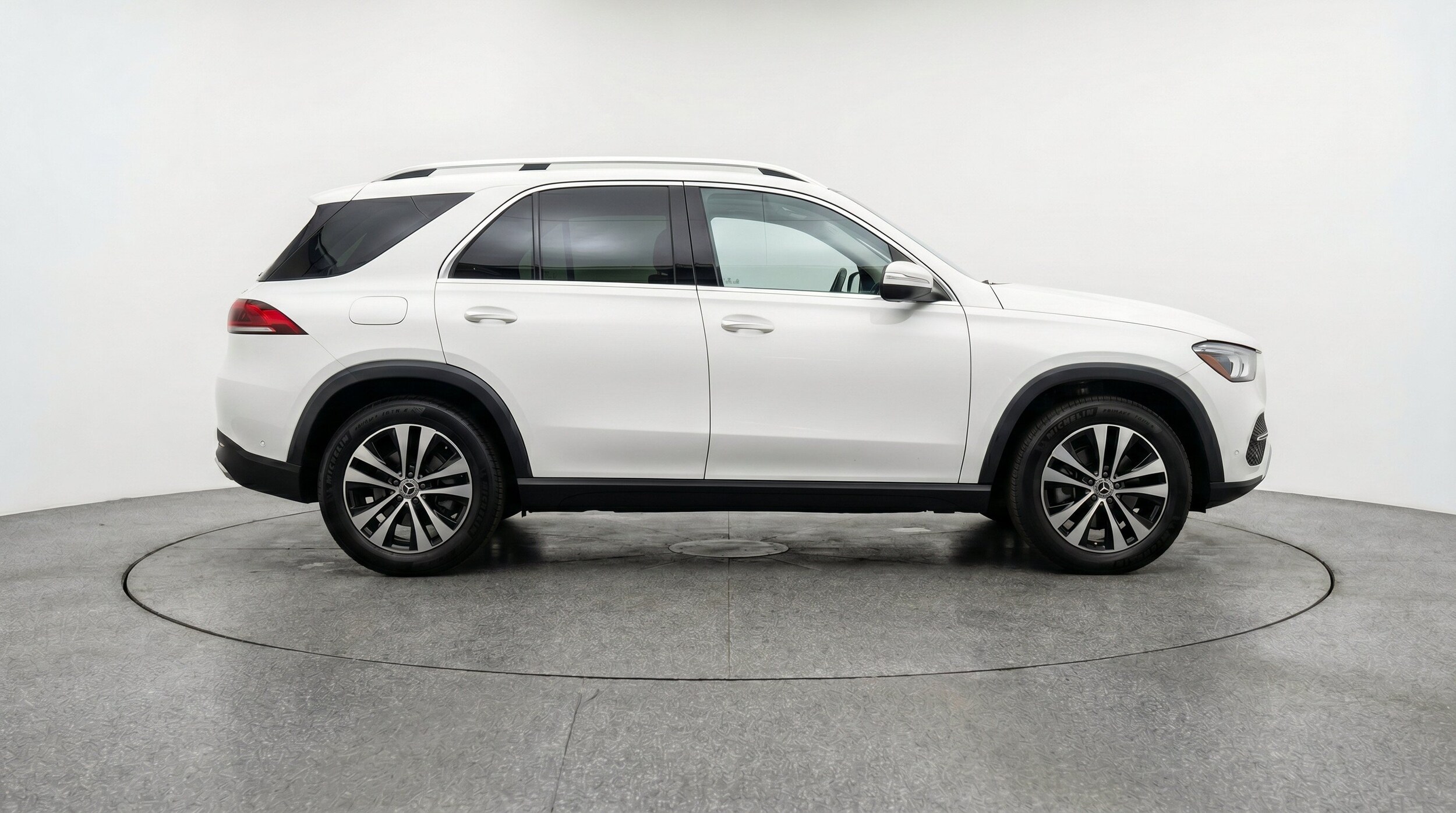Thumbnail: 2026 Mercedes-Benz GLE - 11