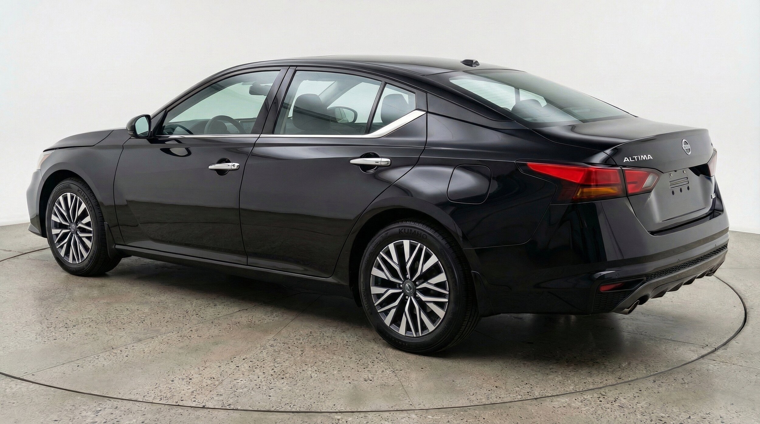 Thumbnail: 2025 Nissan Altima - 6