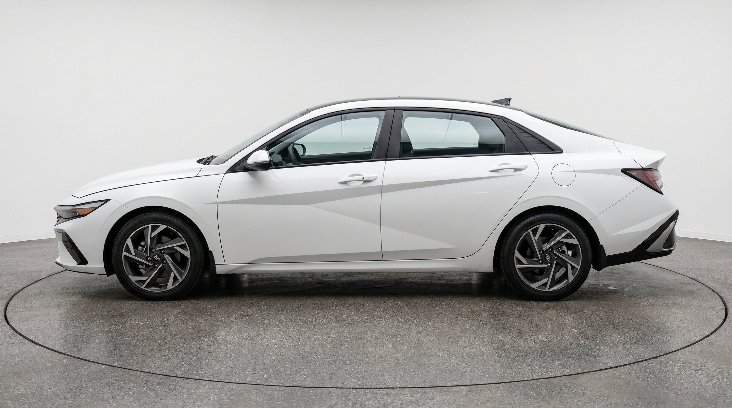 Thumbnail: 2025 Hyundai Elantra - 5