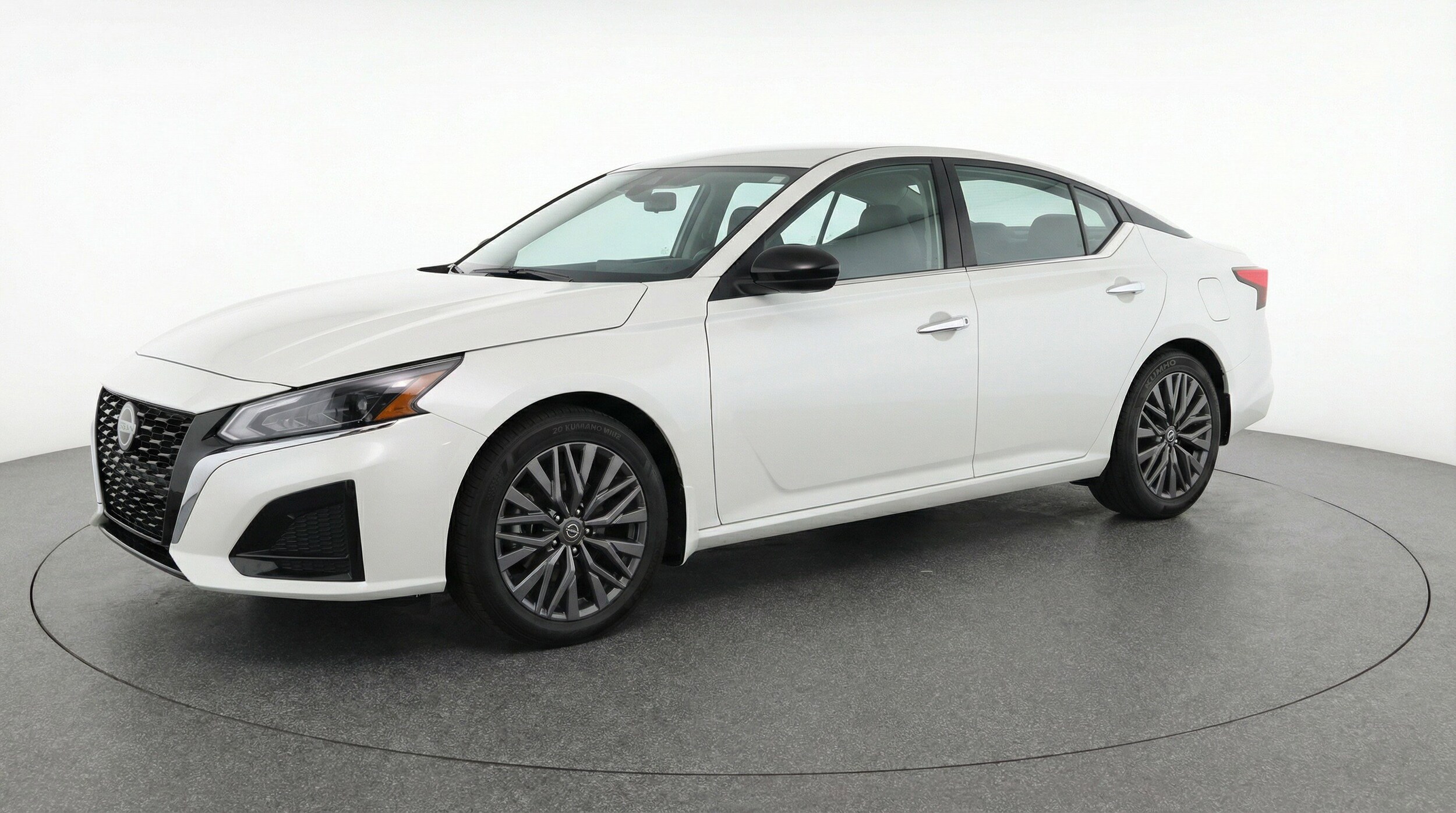 Thumbnail: 2025 Nissan Altima - 3