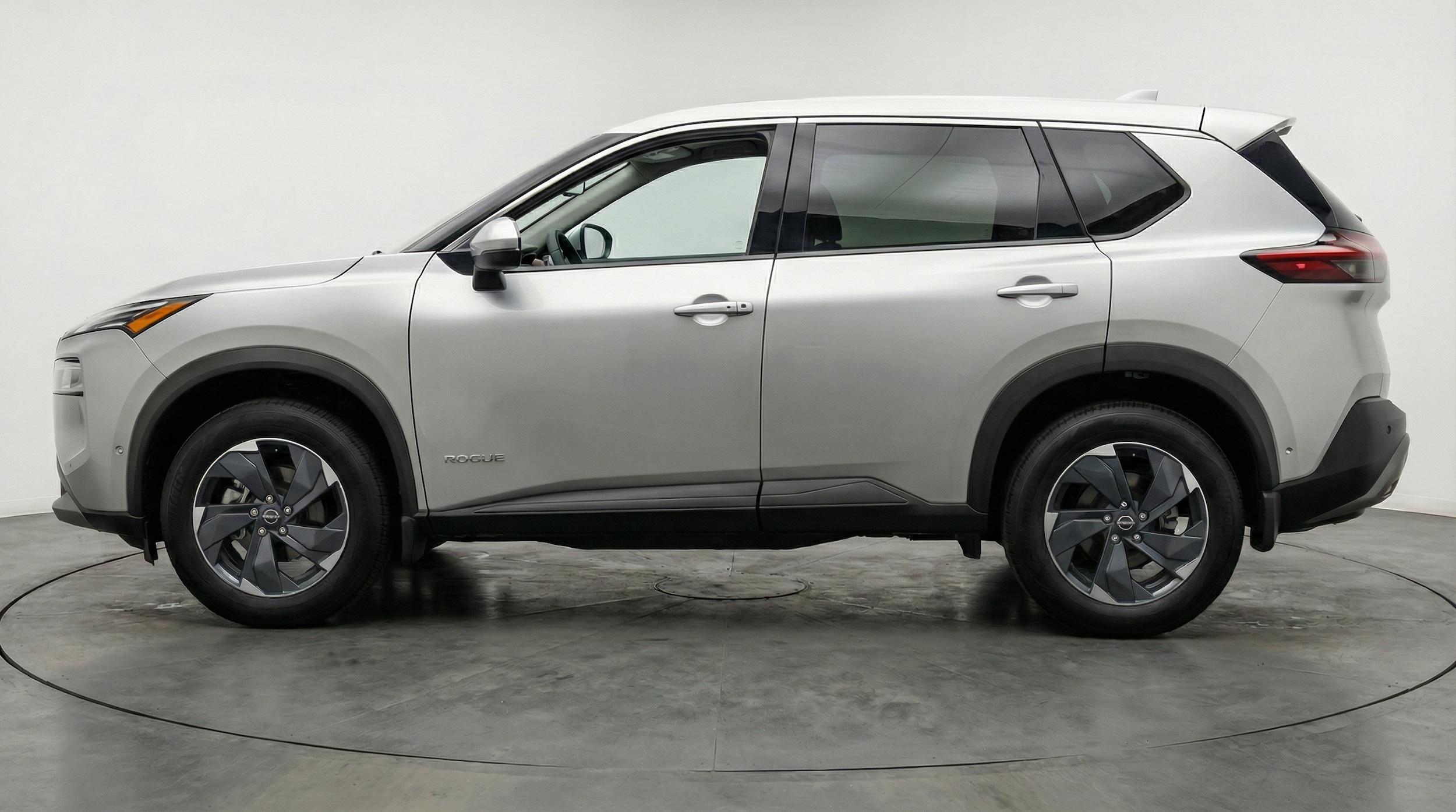 Thumbnail: 2025 Nissan Rogue - 4