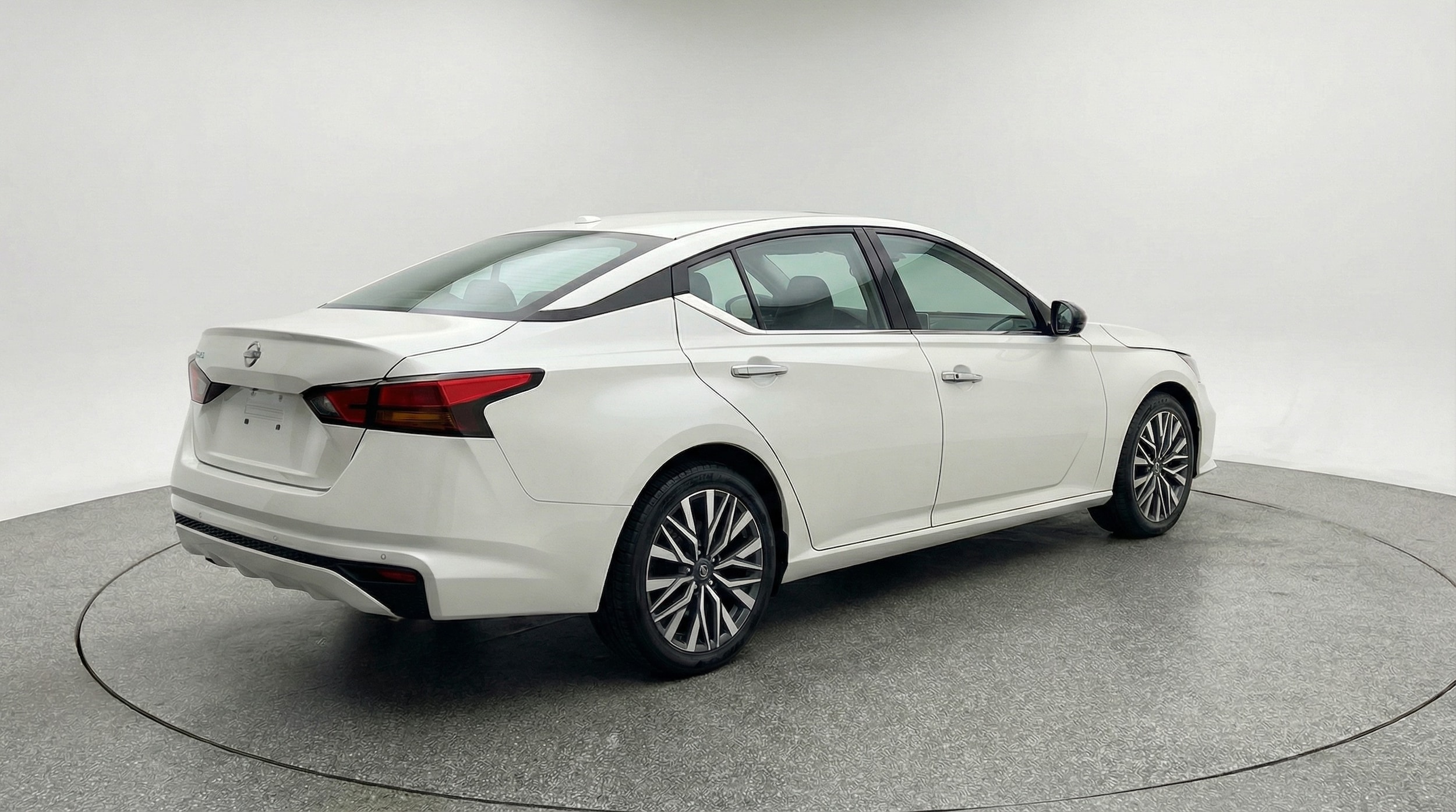 Thumbnail: 2025 Nissan Altima - 7