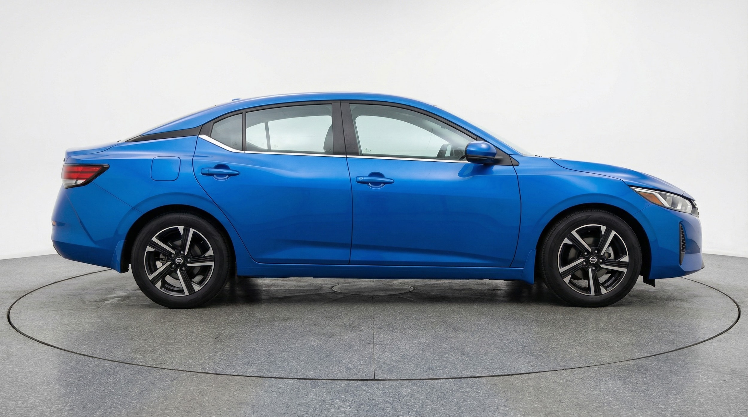 Thumbnail: 2025 Nissan Sentra - 8