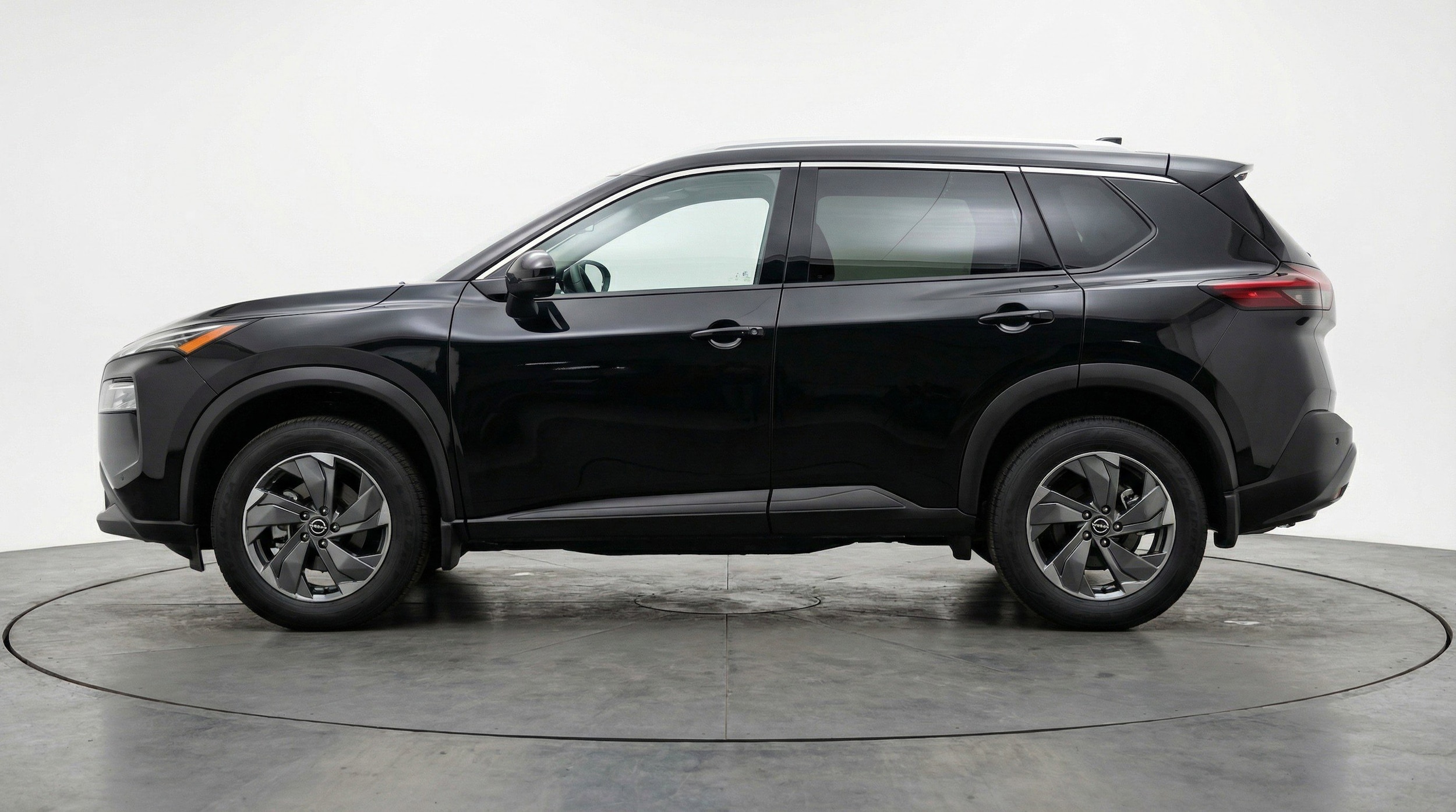 Thumbnail: 2025 Nissan Rogue - 5
