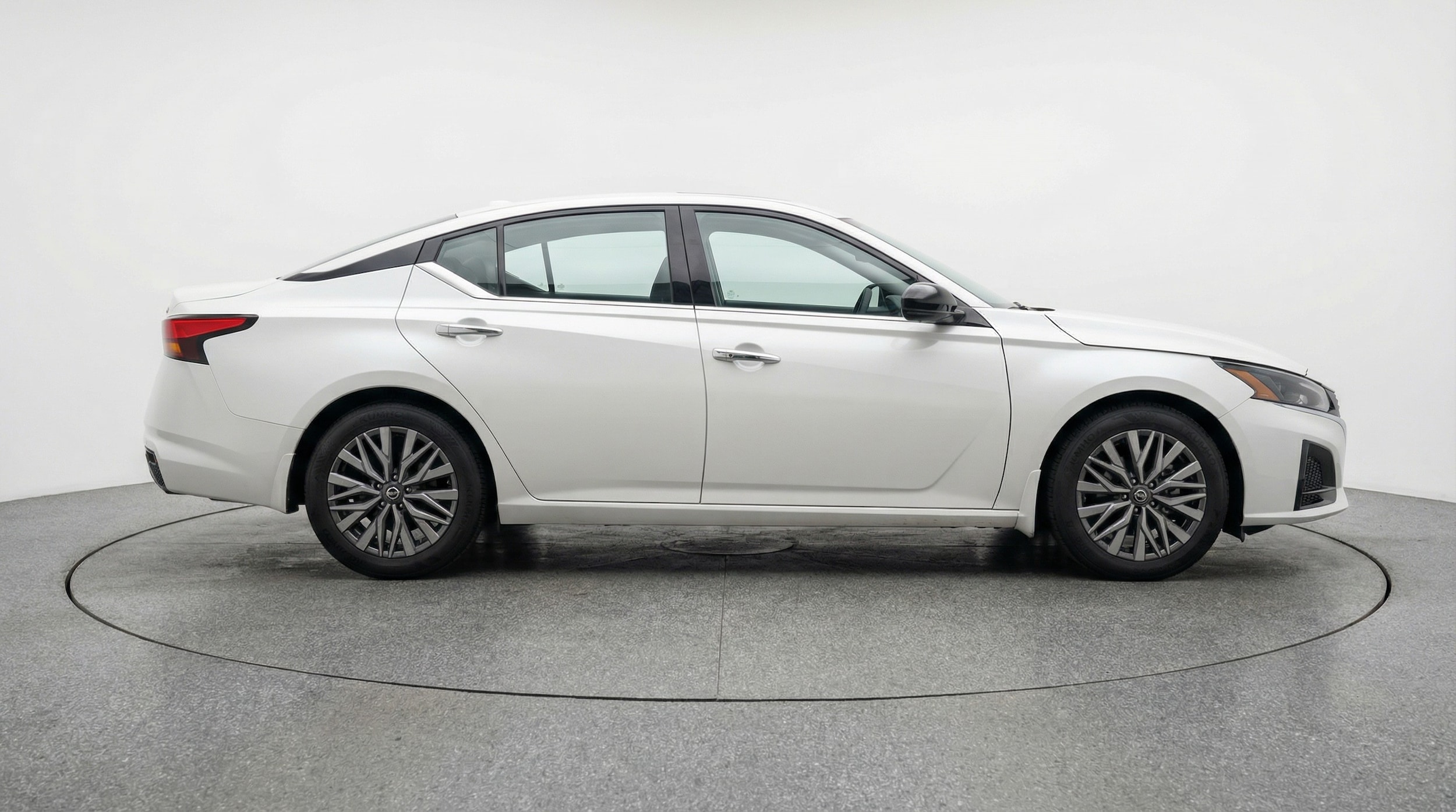 Thumbnail: 2025 Nissan Altima - 8