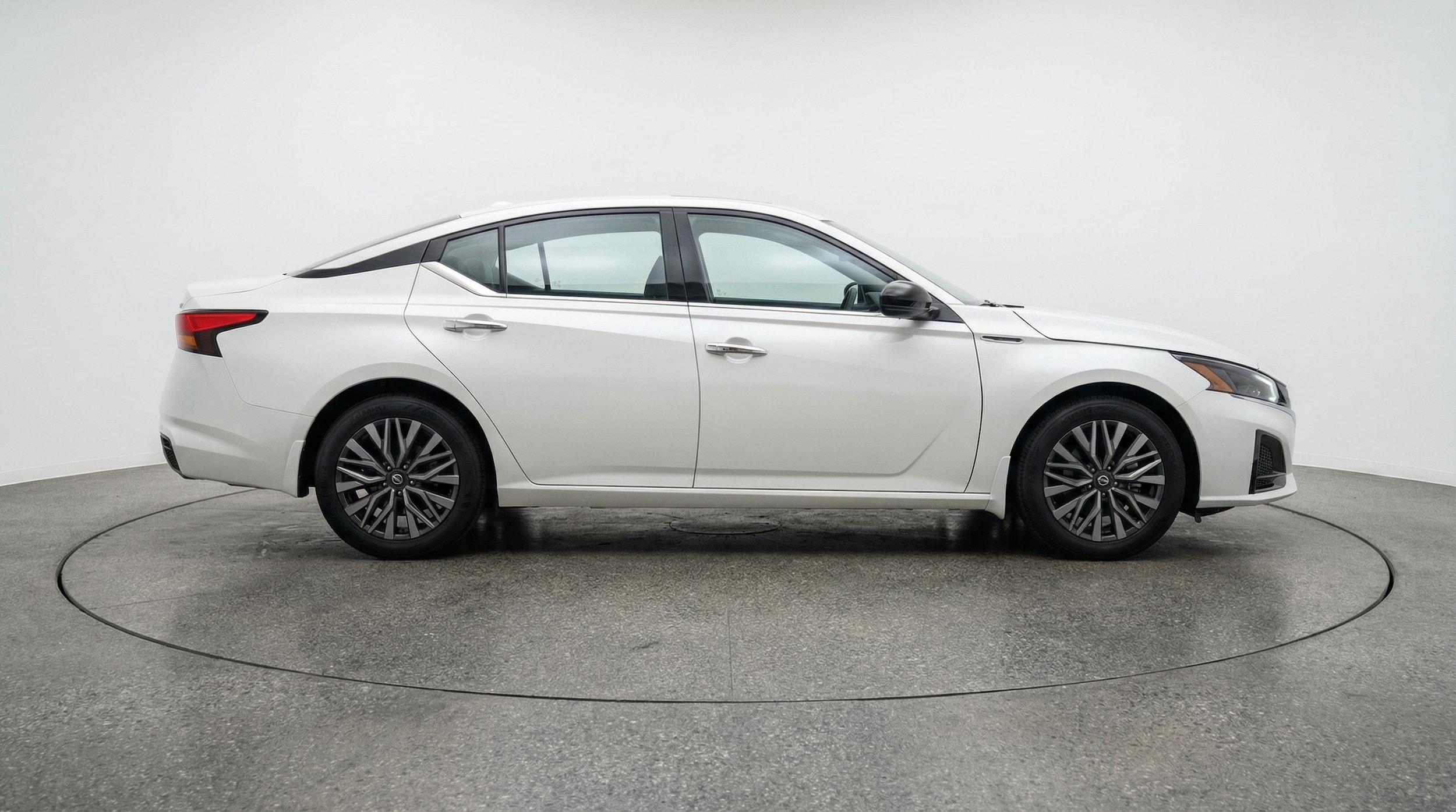 Thumbnail: 2025 Nissan Altima - 8