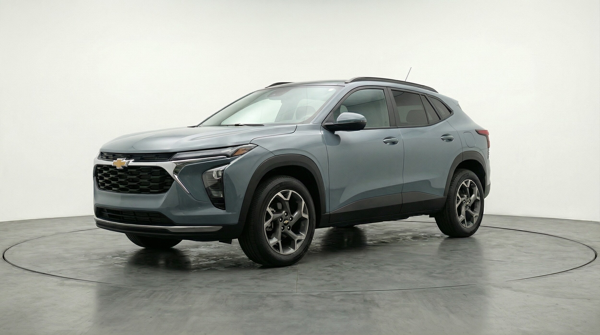 Thumbnail: 2025 Chevrolet Trax - 3