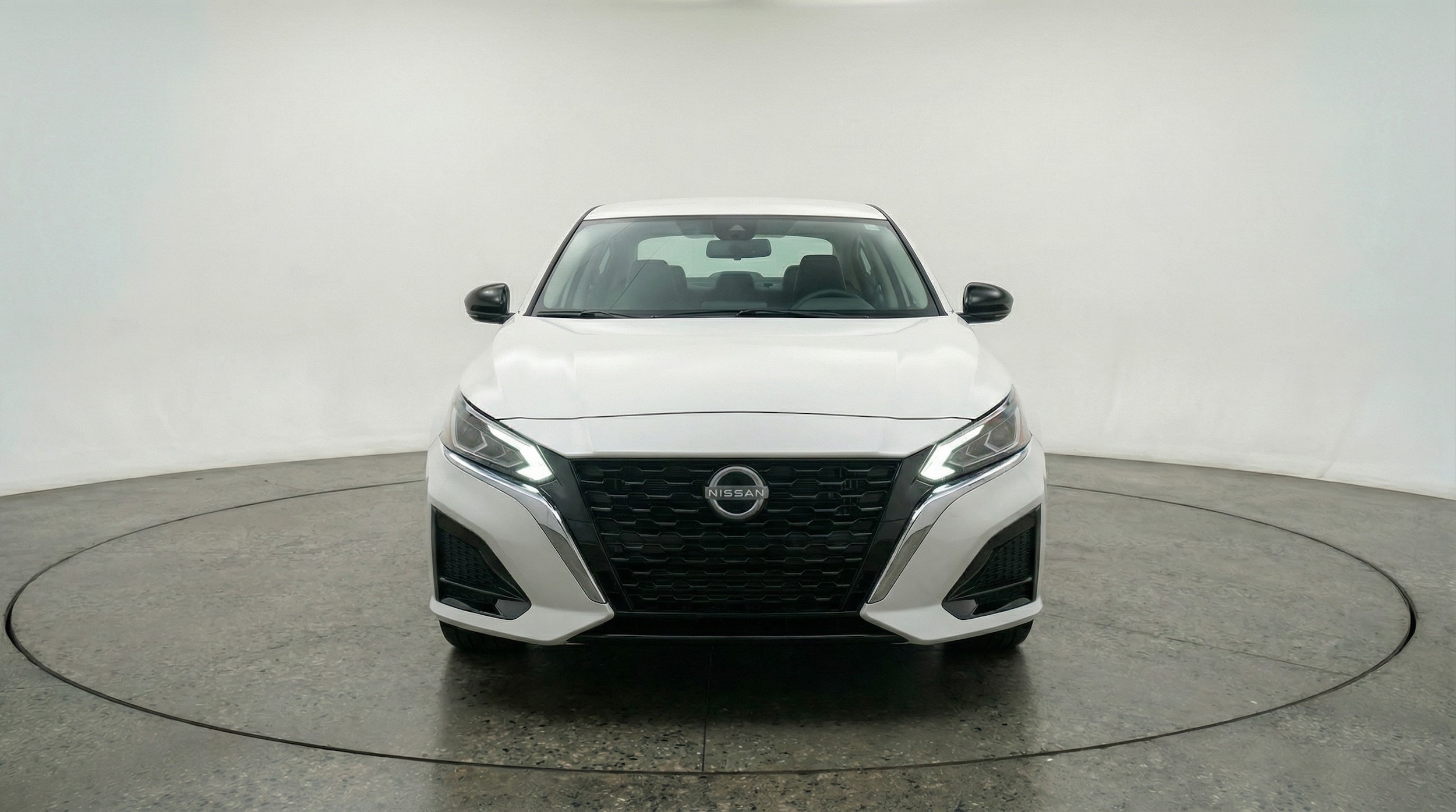 Thumbnail: 2025 Nissan Altima - 2