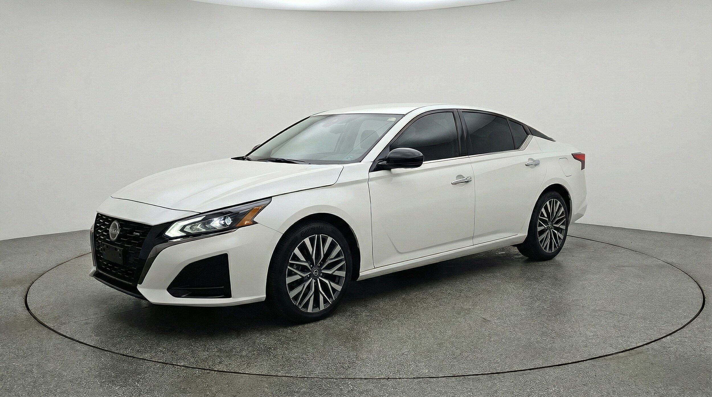 Thumbnail: 2025 Nissan Altima - 3