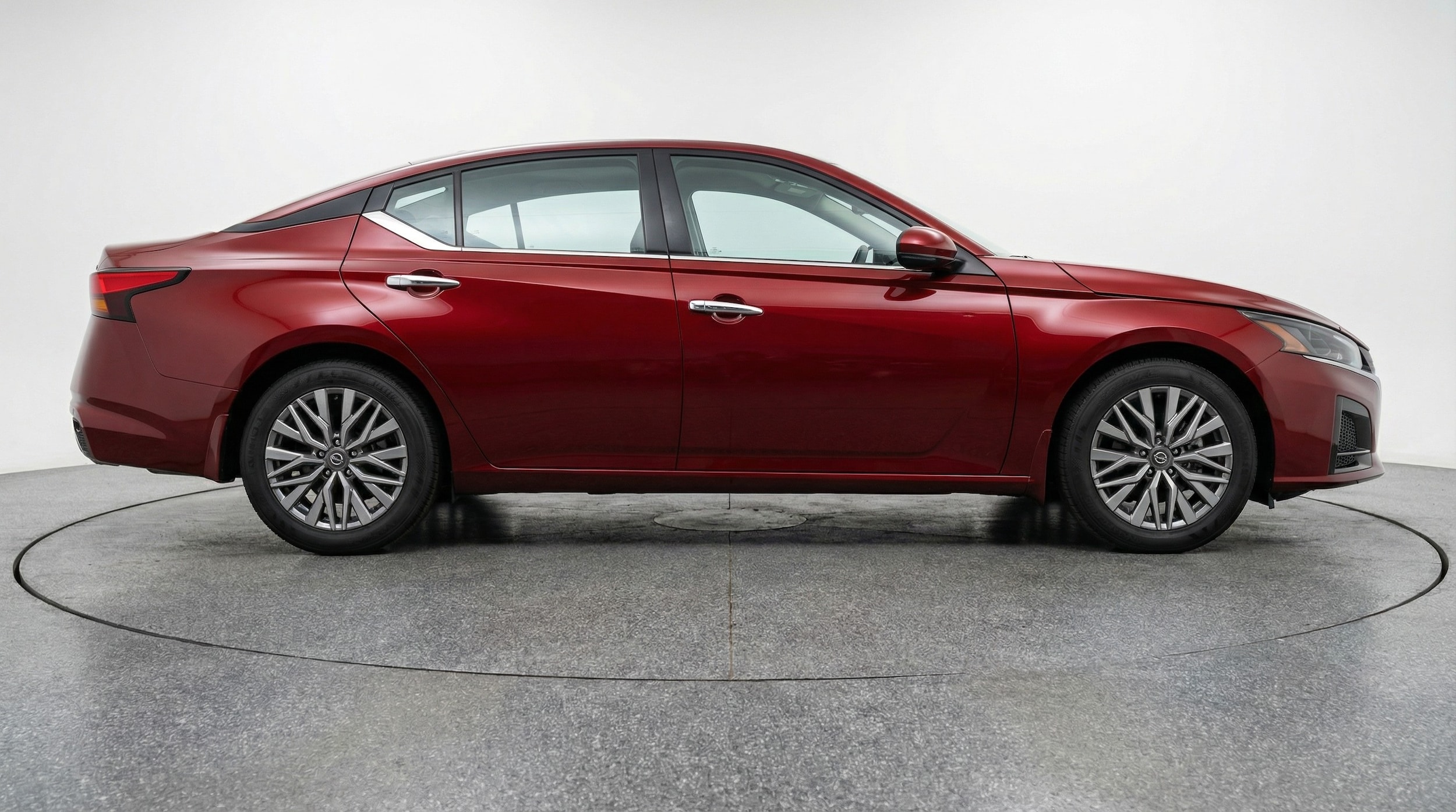 Thumbnail: 2025 Nissan Altima - 8