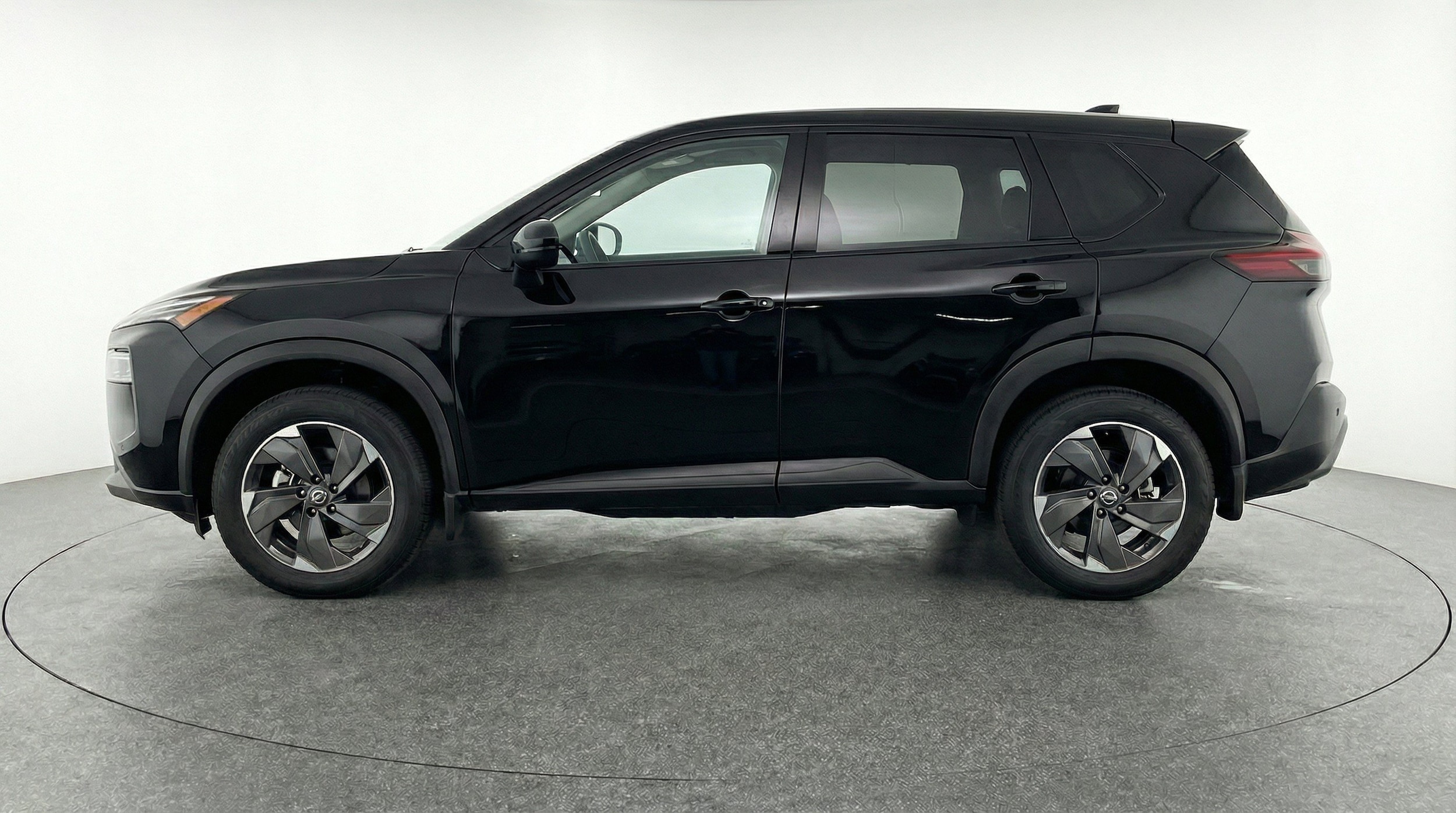Thumbnail: 2025 Nissan Rogue - 5