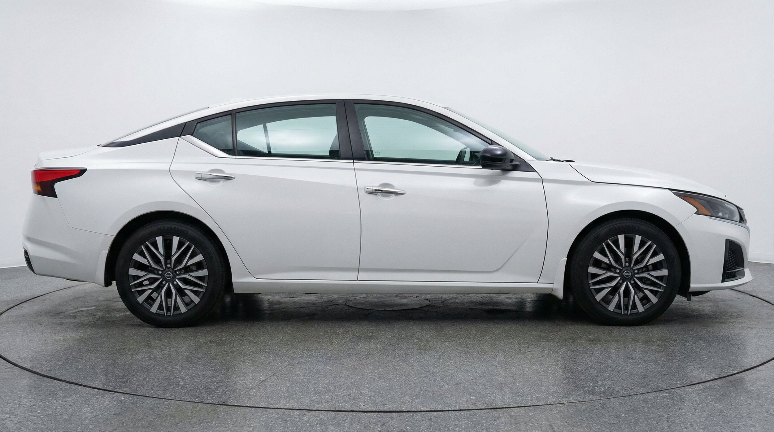 Thumbnail: 2025 Nissan Altima - 11