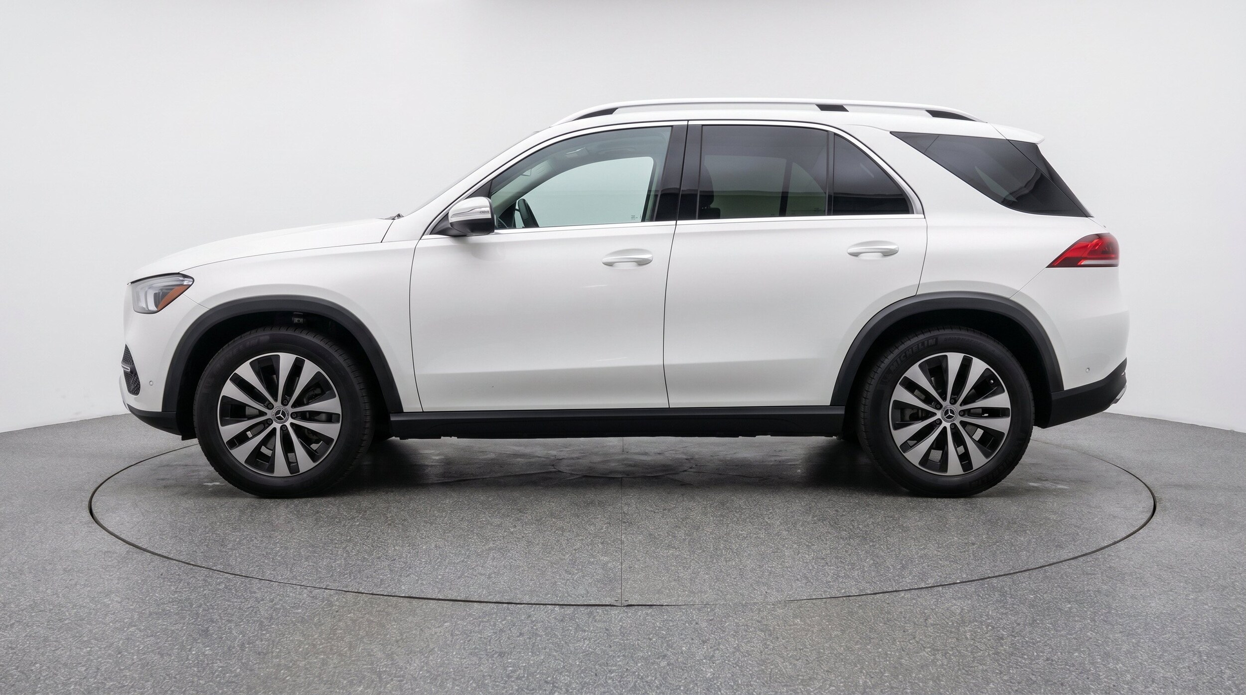 Thumbnail: 2026 Mercedes-Benz GLE - 5