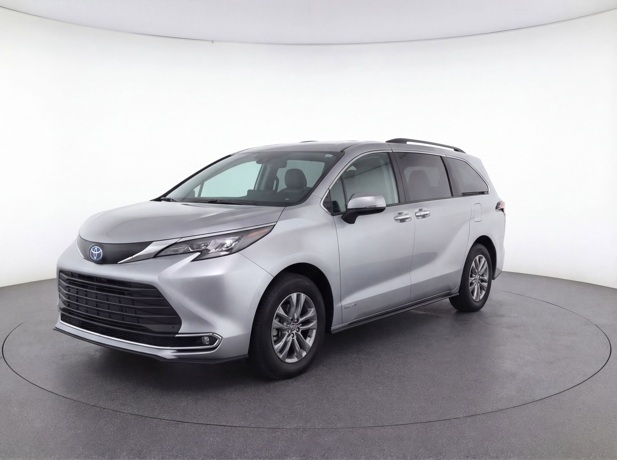 Thumbnail: 2024 Toyota Sienna - 3