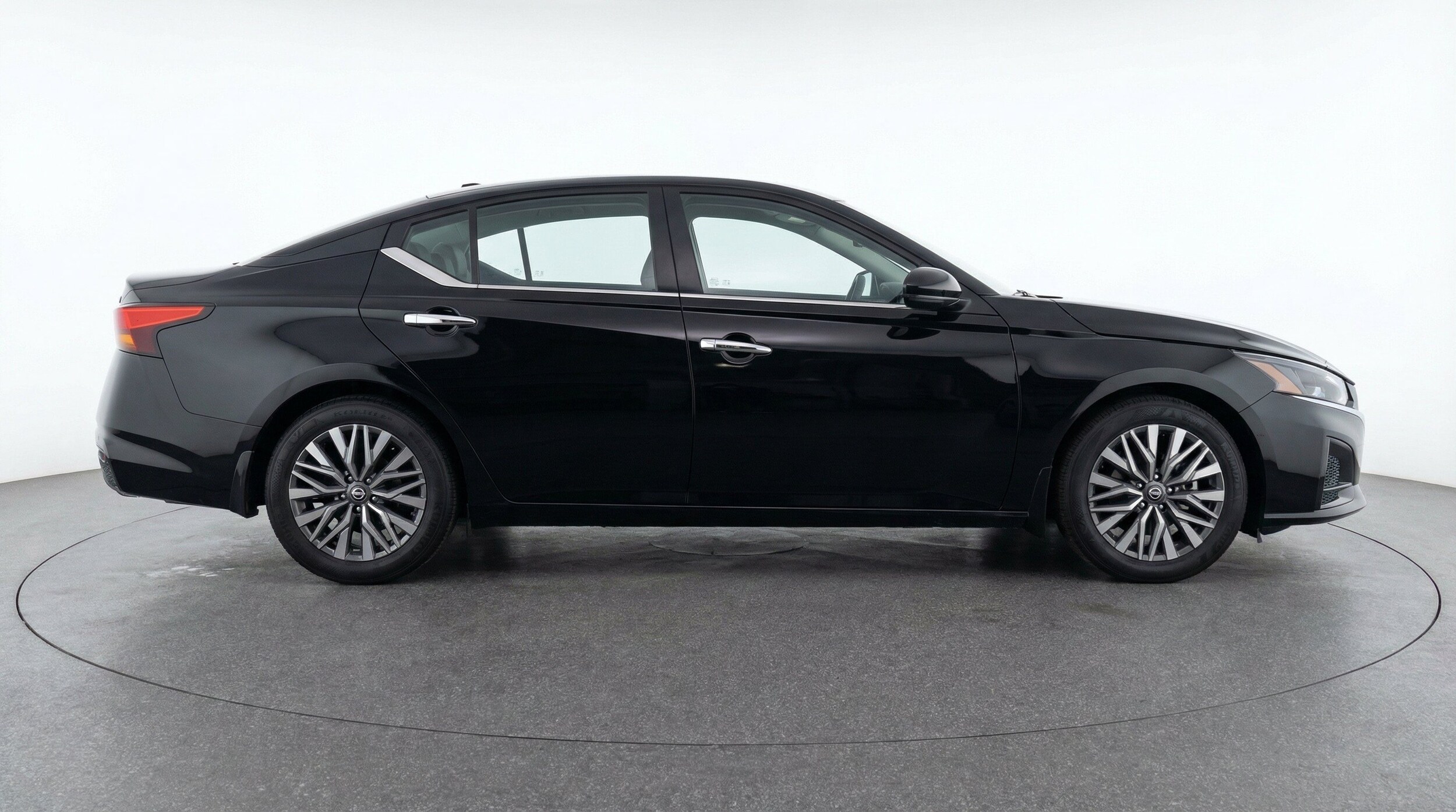 Thumbnail: 2025 Nissan Altima - 11