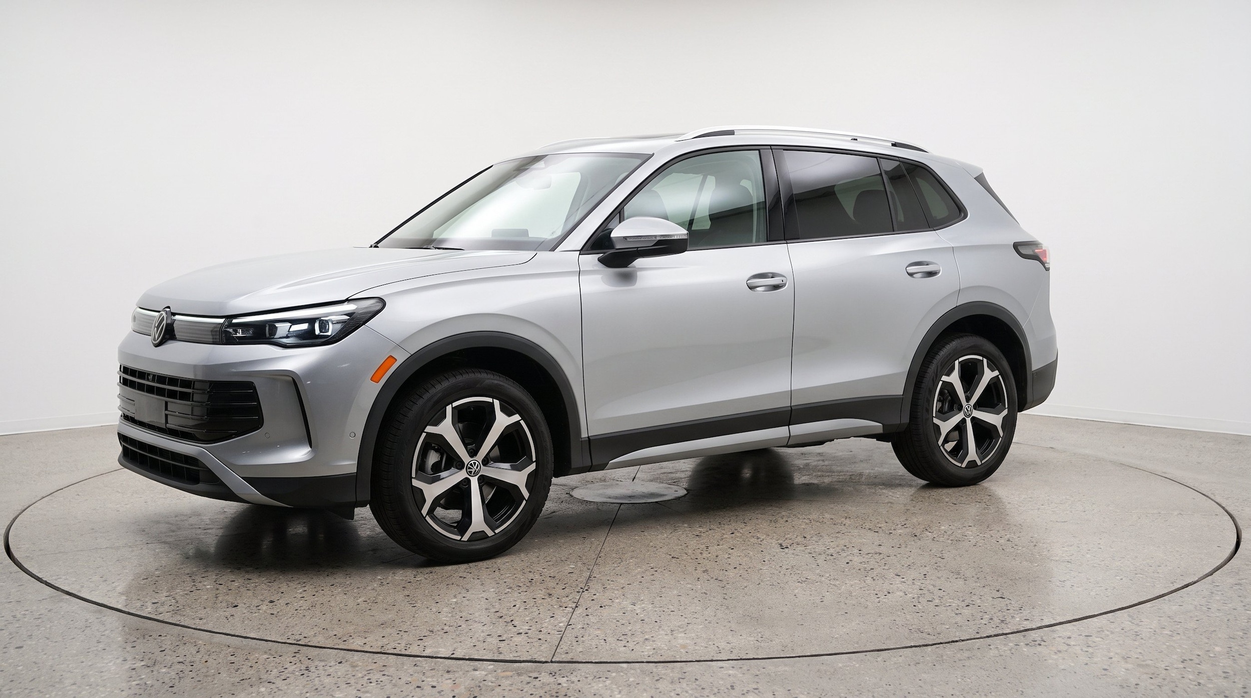 Thumbnail: 2026 Volkswagen Tiguan - 3