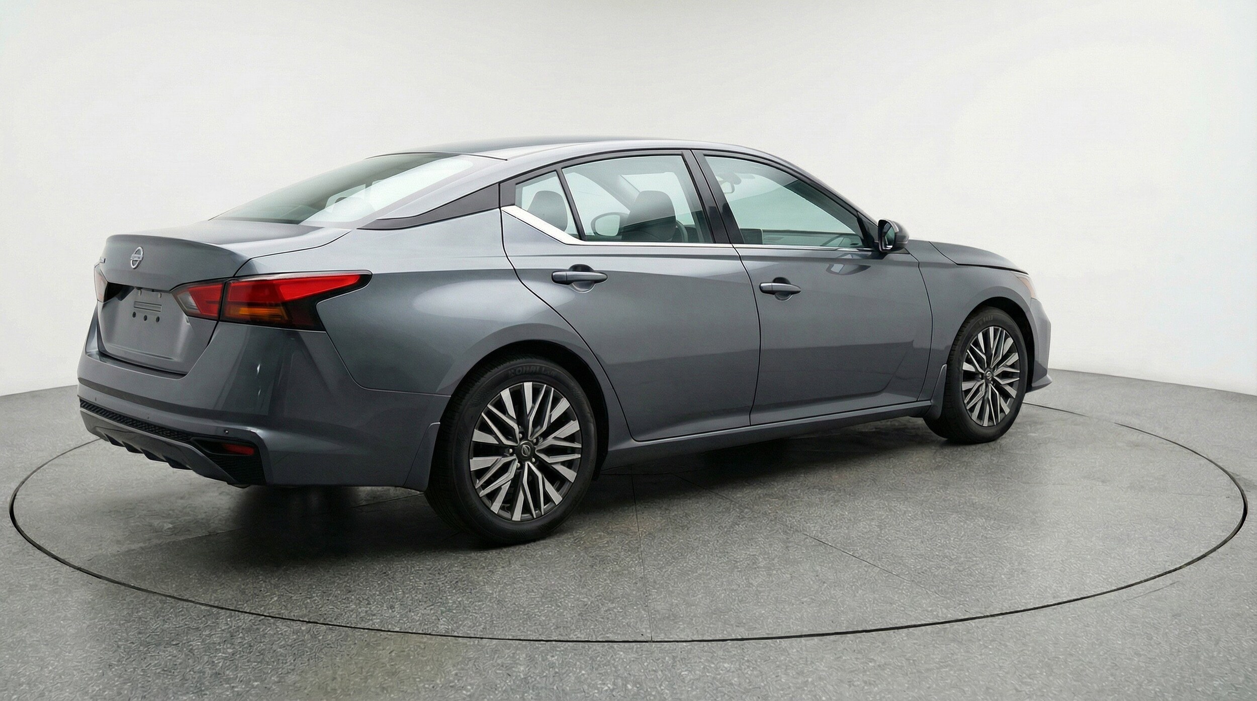 Thumbnail: 2025 Nissan Altima - 9