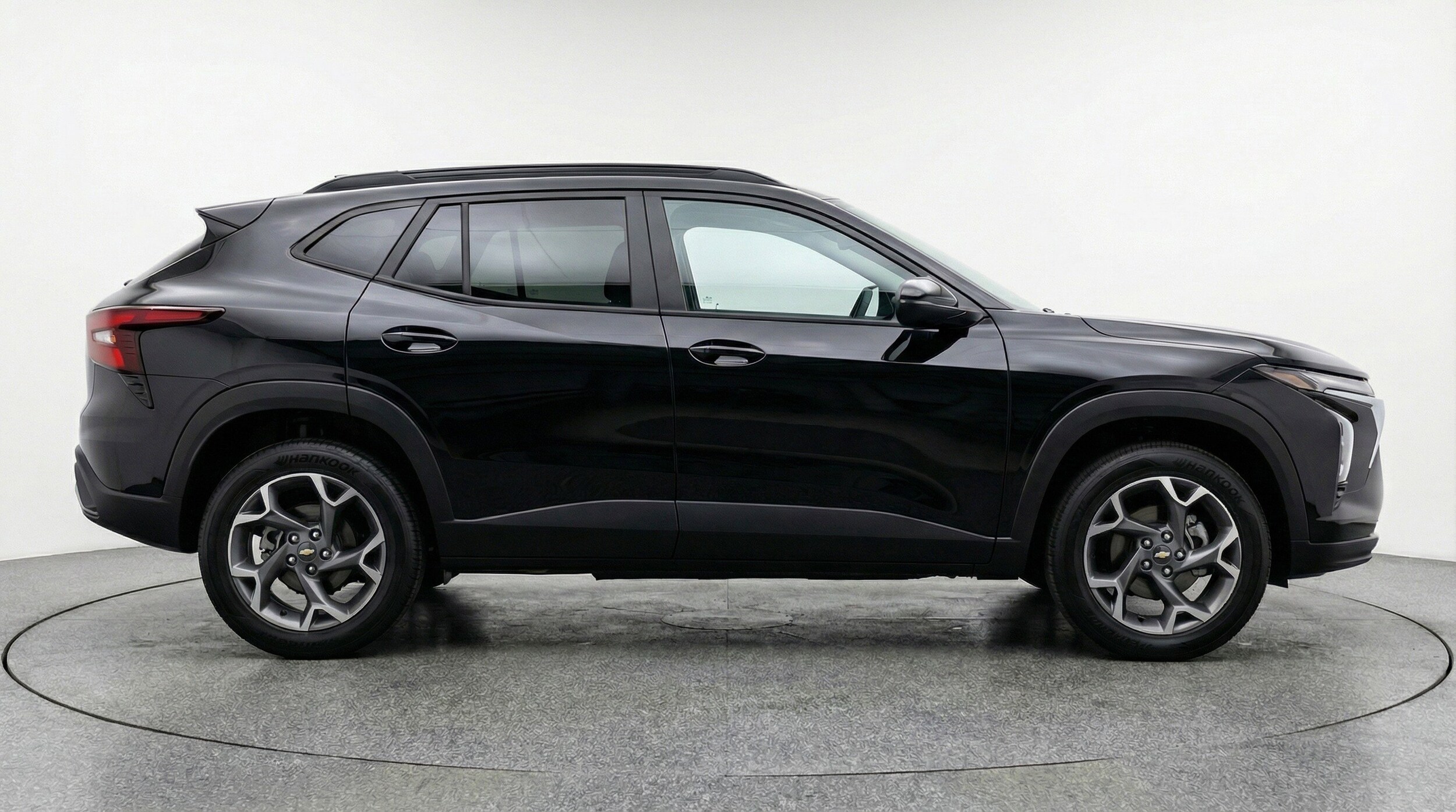 Thumbnail: 2025 Chevrolet Trax - 11