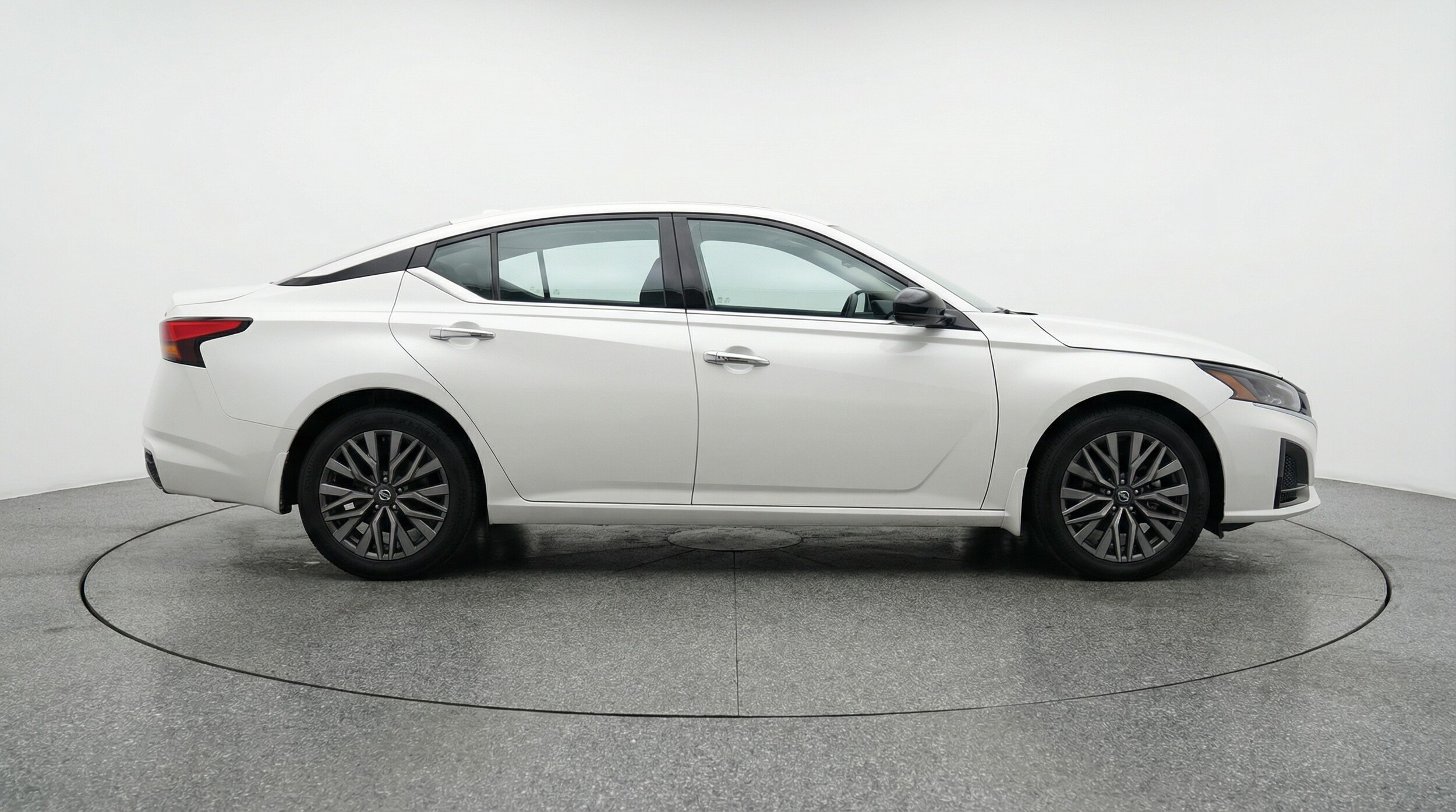 Thumbnail: 2025 Nissan Altima - 8