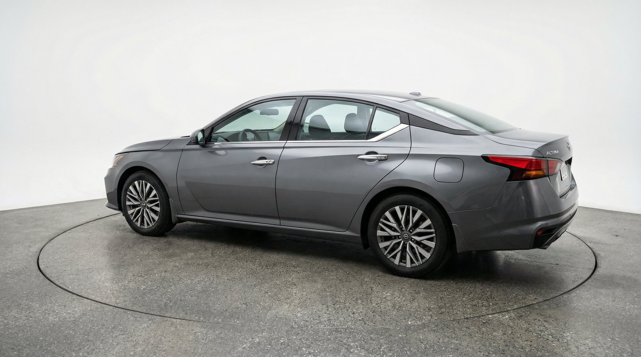 Thumbnail: 2025 Nissan Altima - 6