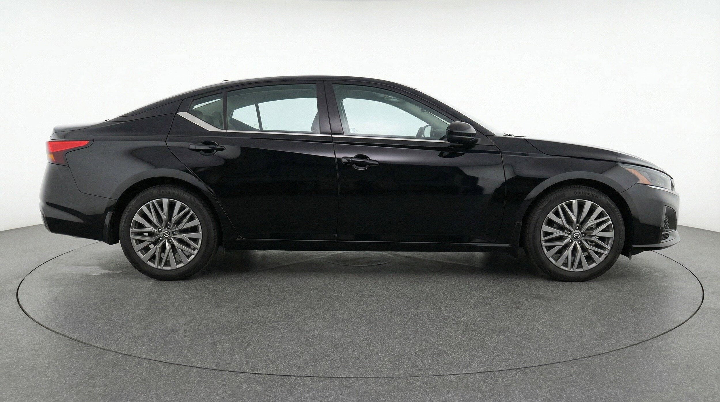 Thumbnail: 2025 Nissan Altima - 11