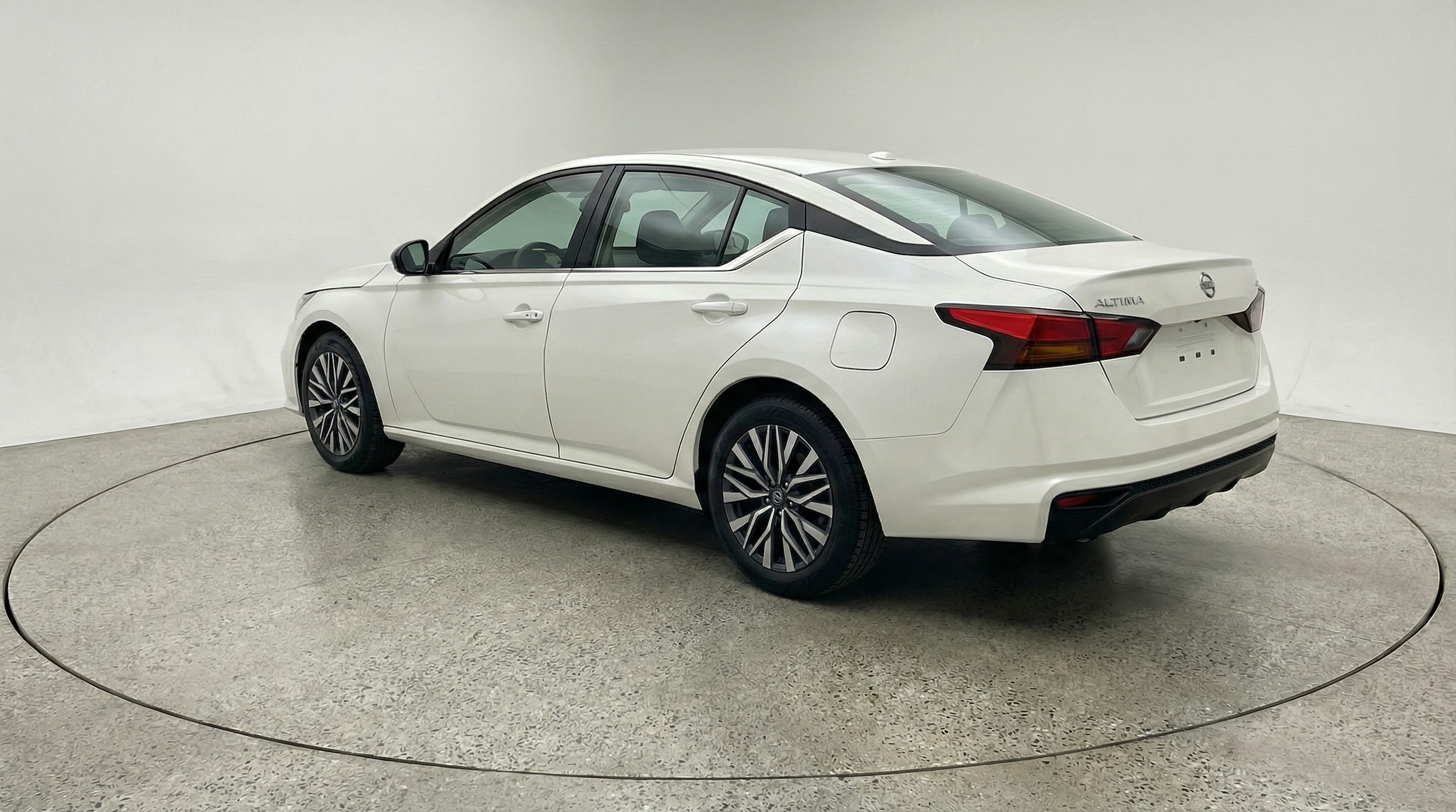 Thumbnail: 2025 Nissan Altima - 5