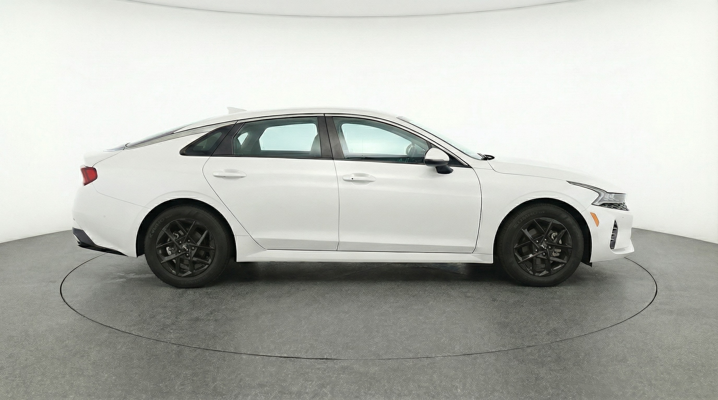 Thumbnail: 2025 Kia K5 - 8