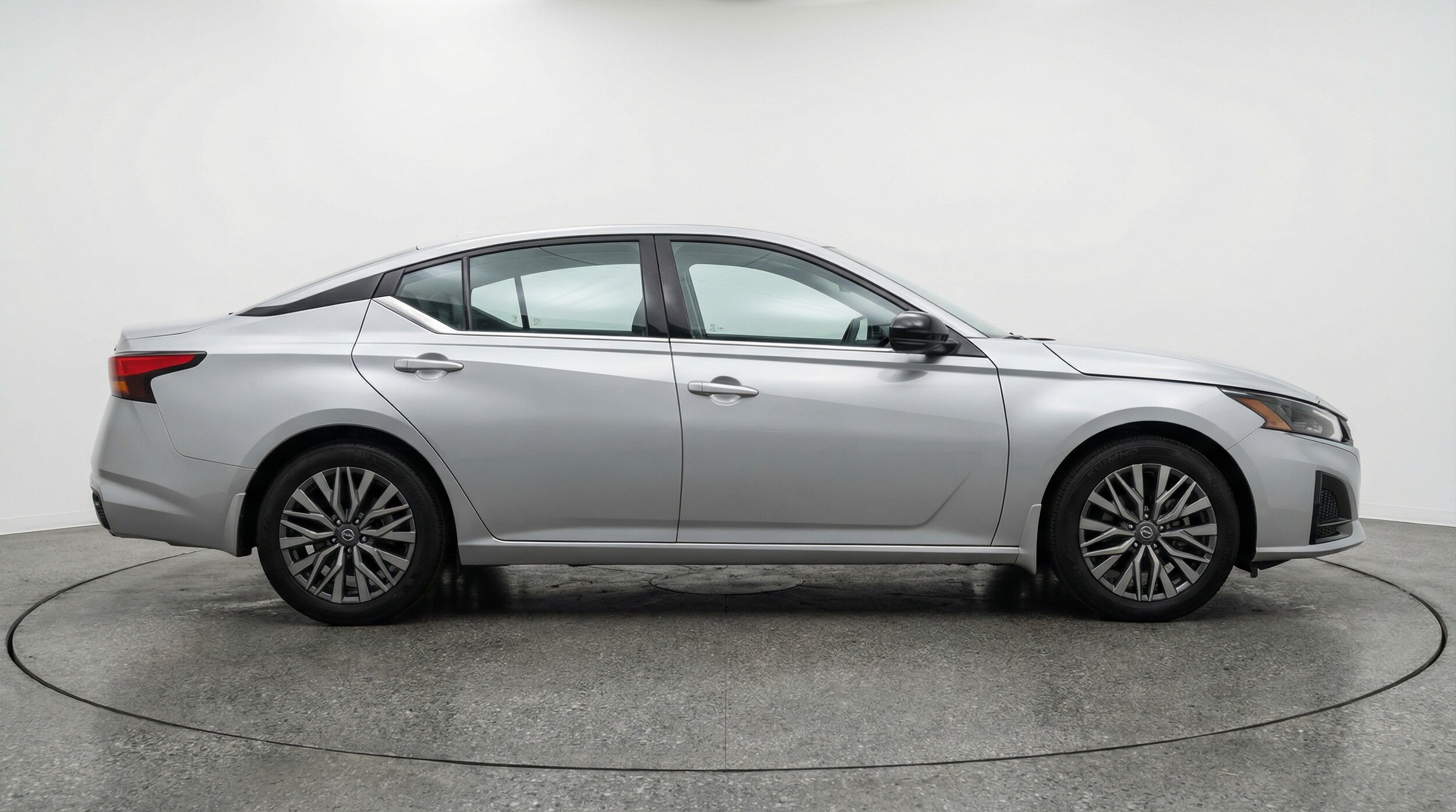 Thumbnail: 2025 Nissan Altima - 8