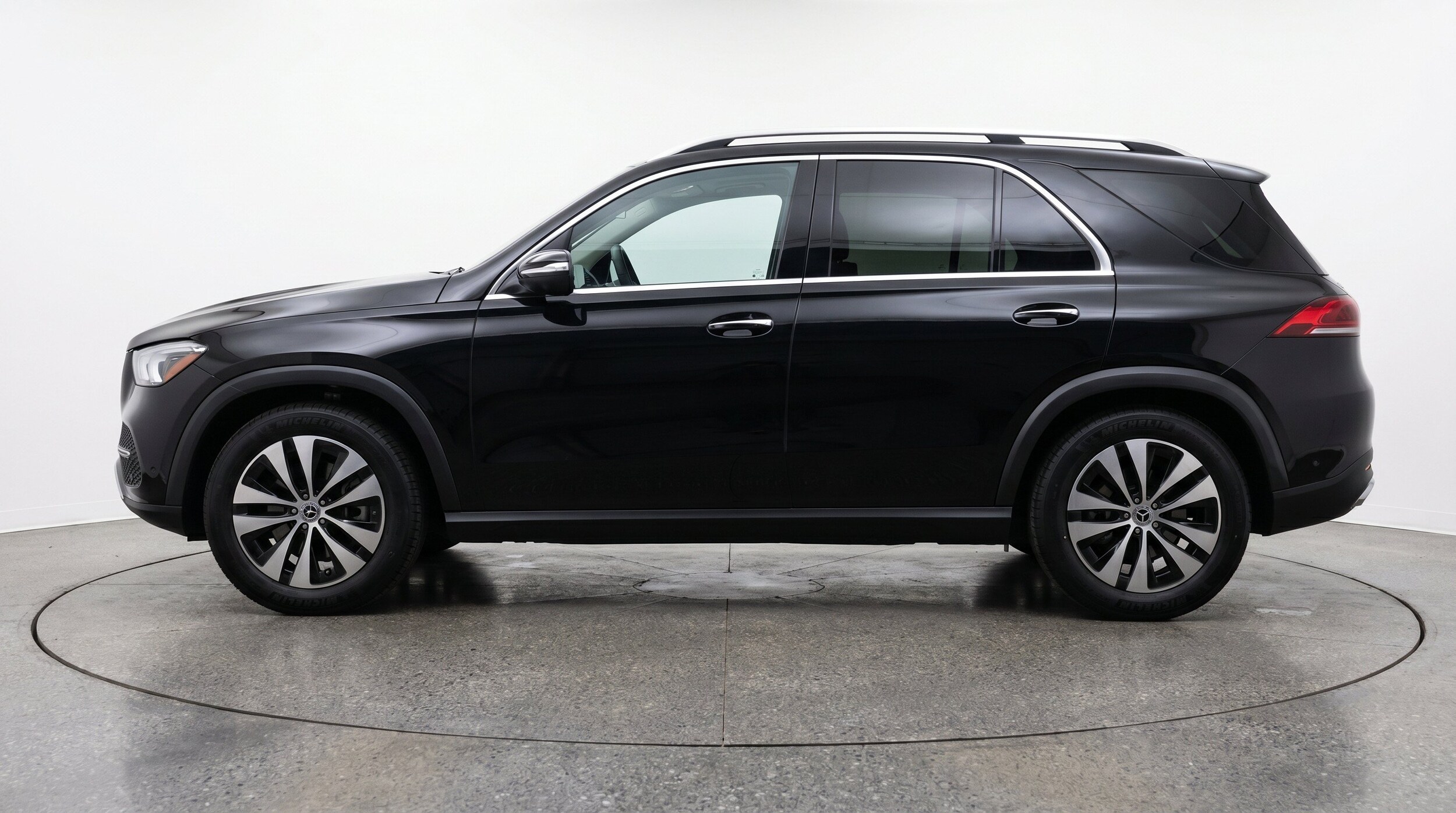 Thumbnail: 2026 Mercedes-Benz GLE - 5