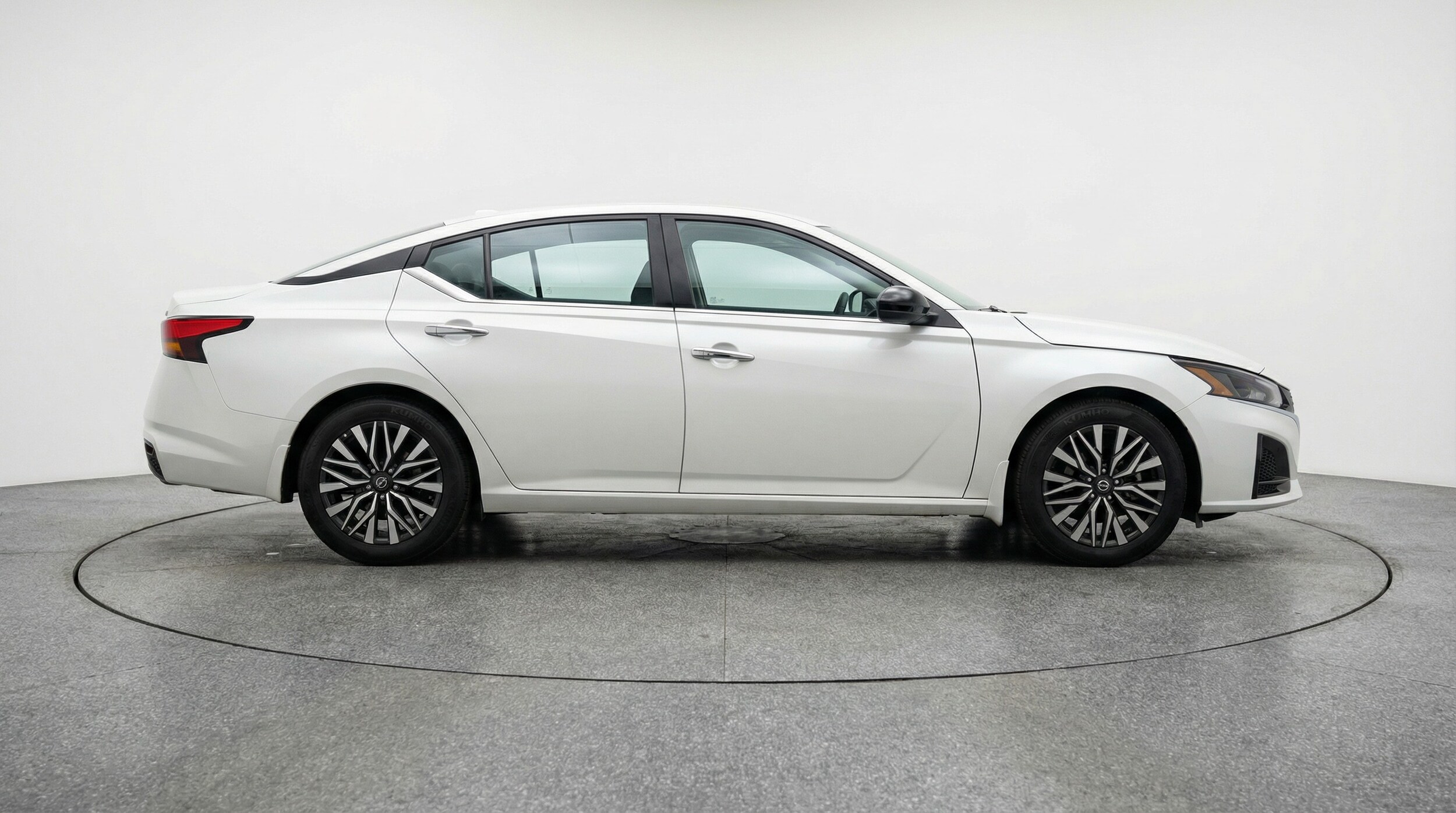 Thumbnail: 2025 Nissan Altima - 8