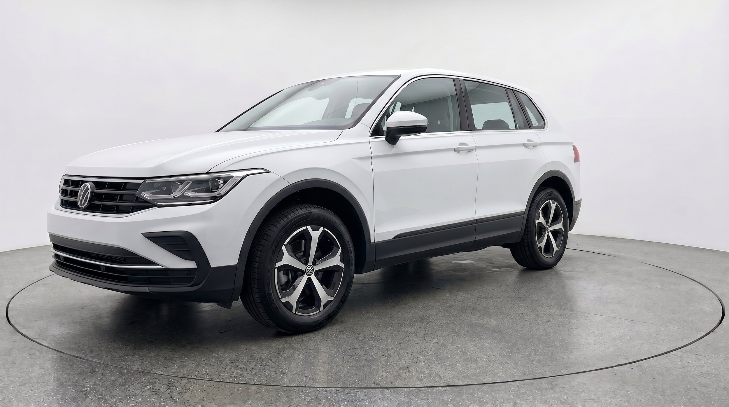 Thumbnail: 2026 Volkswagen Tiguan - 3