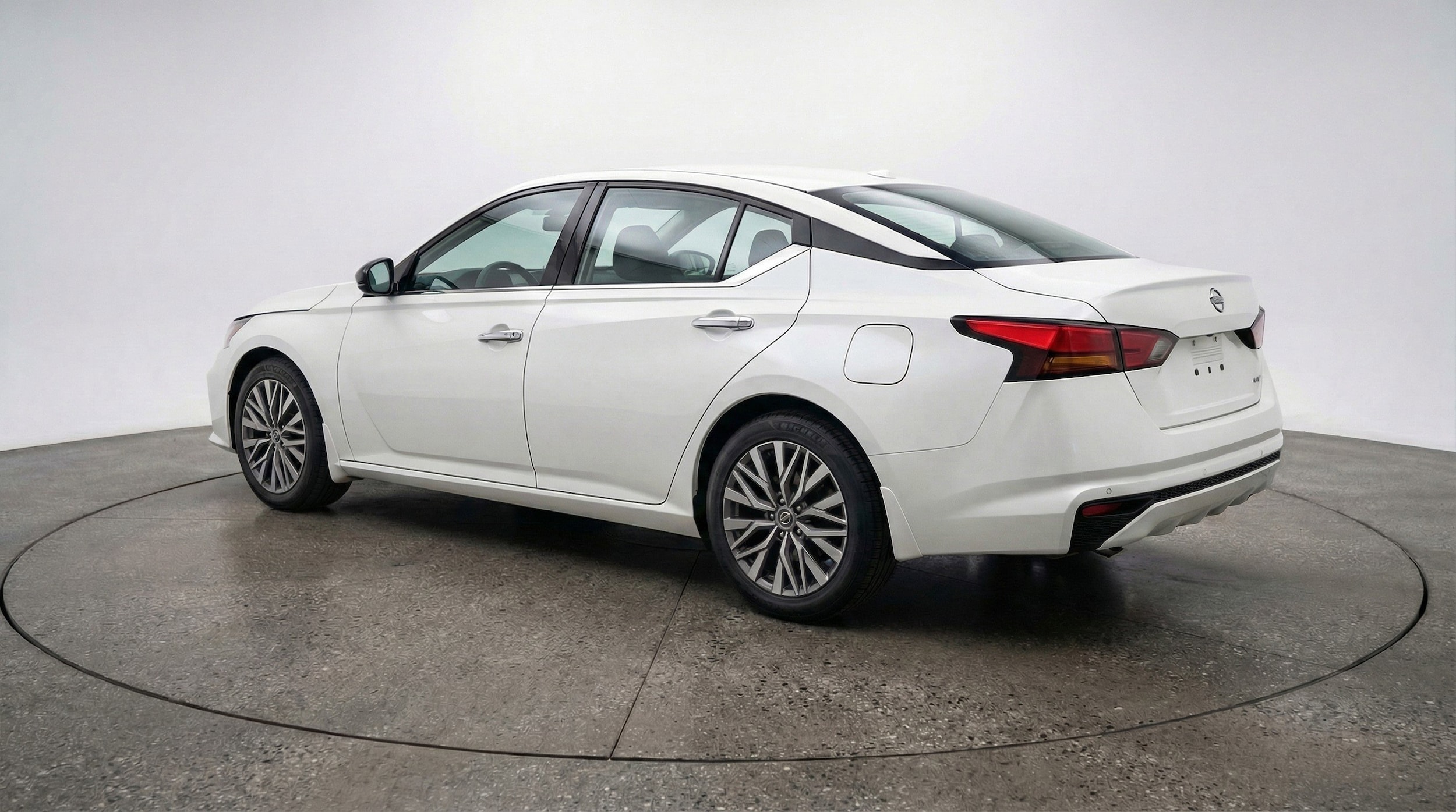 Thumbnail: 2025 Nissan Altima - 6
