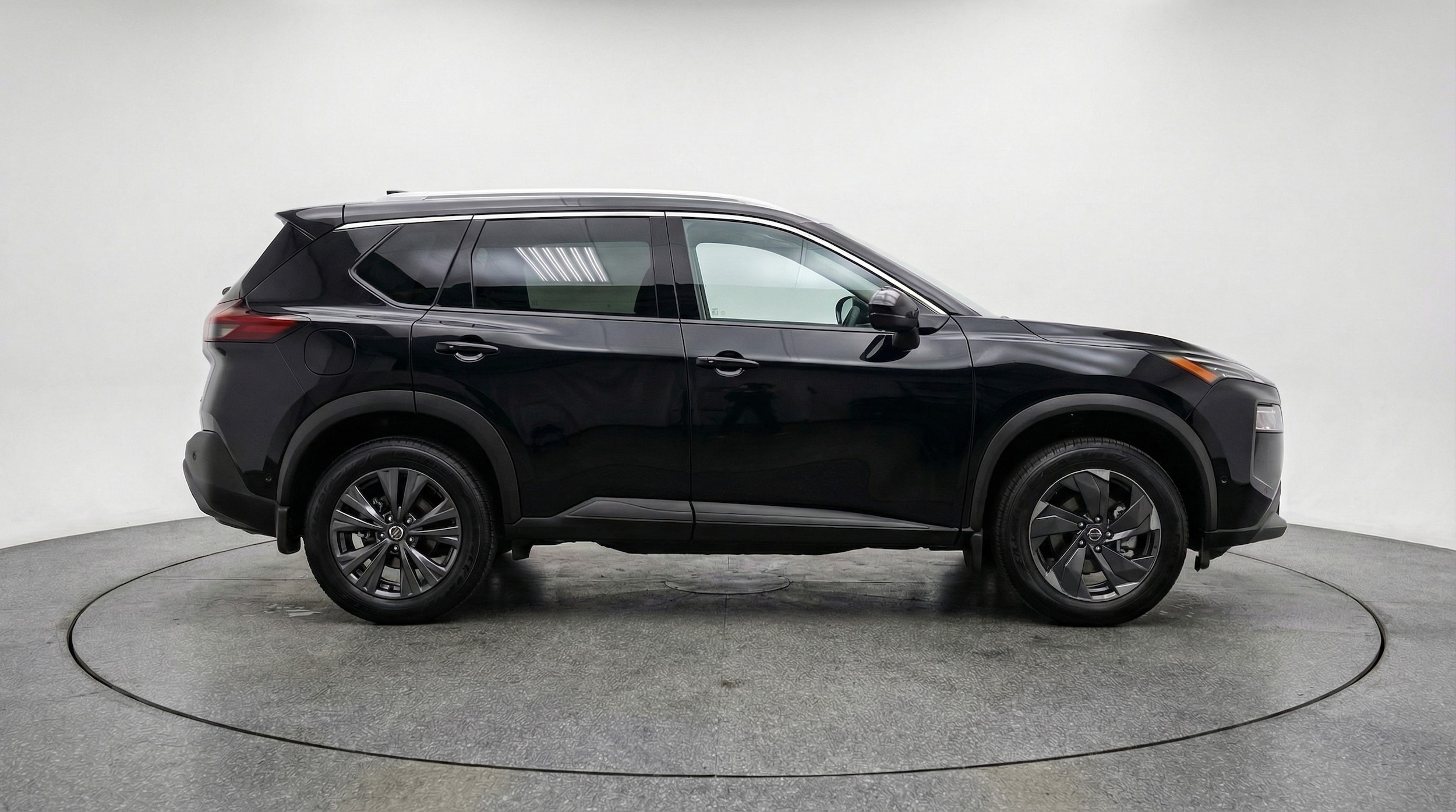 Thumbnail: 2025 Nissan Rogue - 8