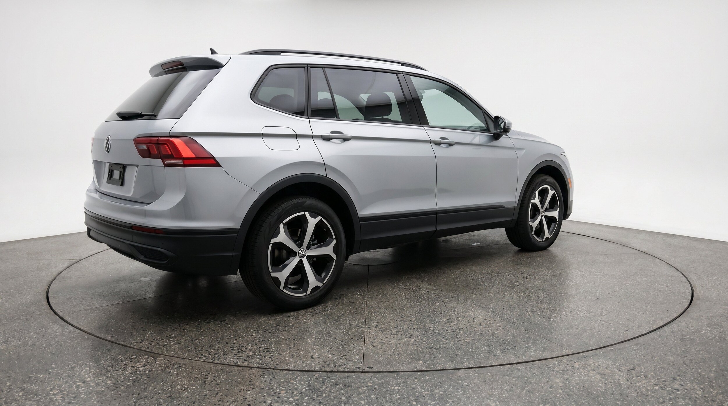 Thumbnail: 2026 Volkswagen Tiguan - 9