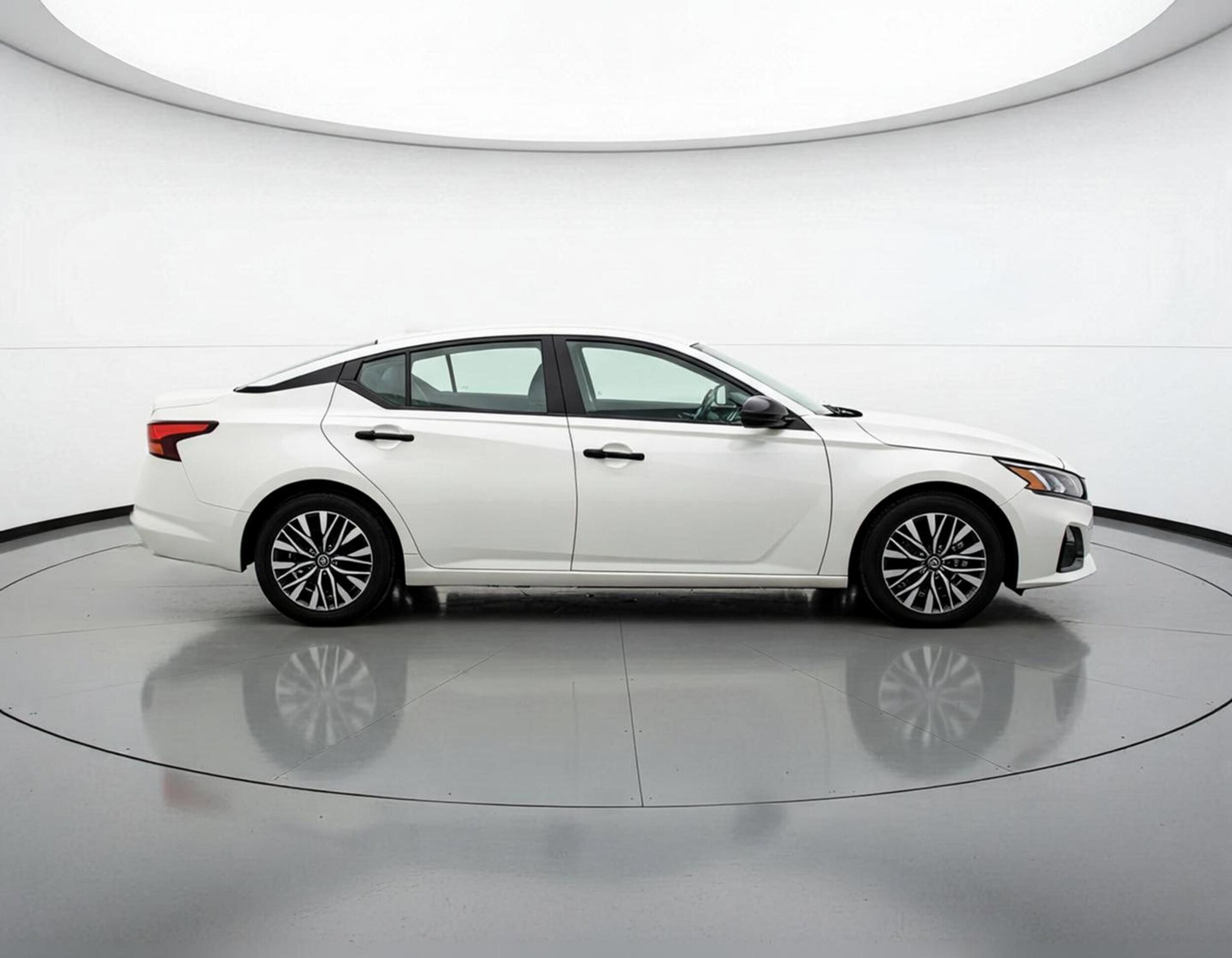 Thumbnail: 2025 Nissan Altima - 11