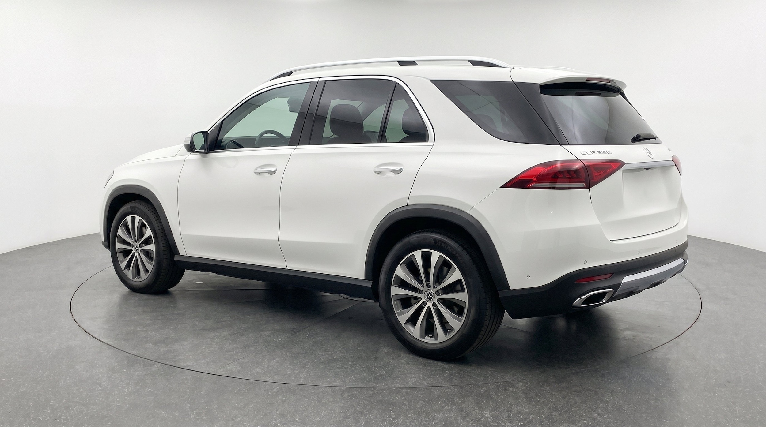Thumbnail: 2026 Mercedes-Benz GLE - 6